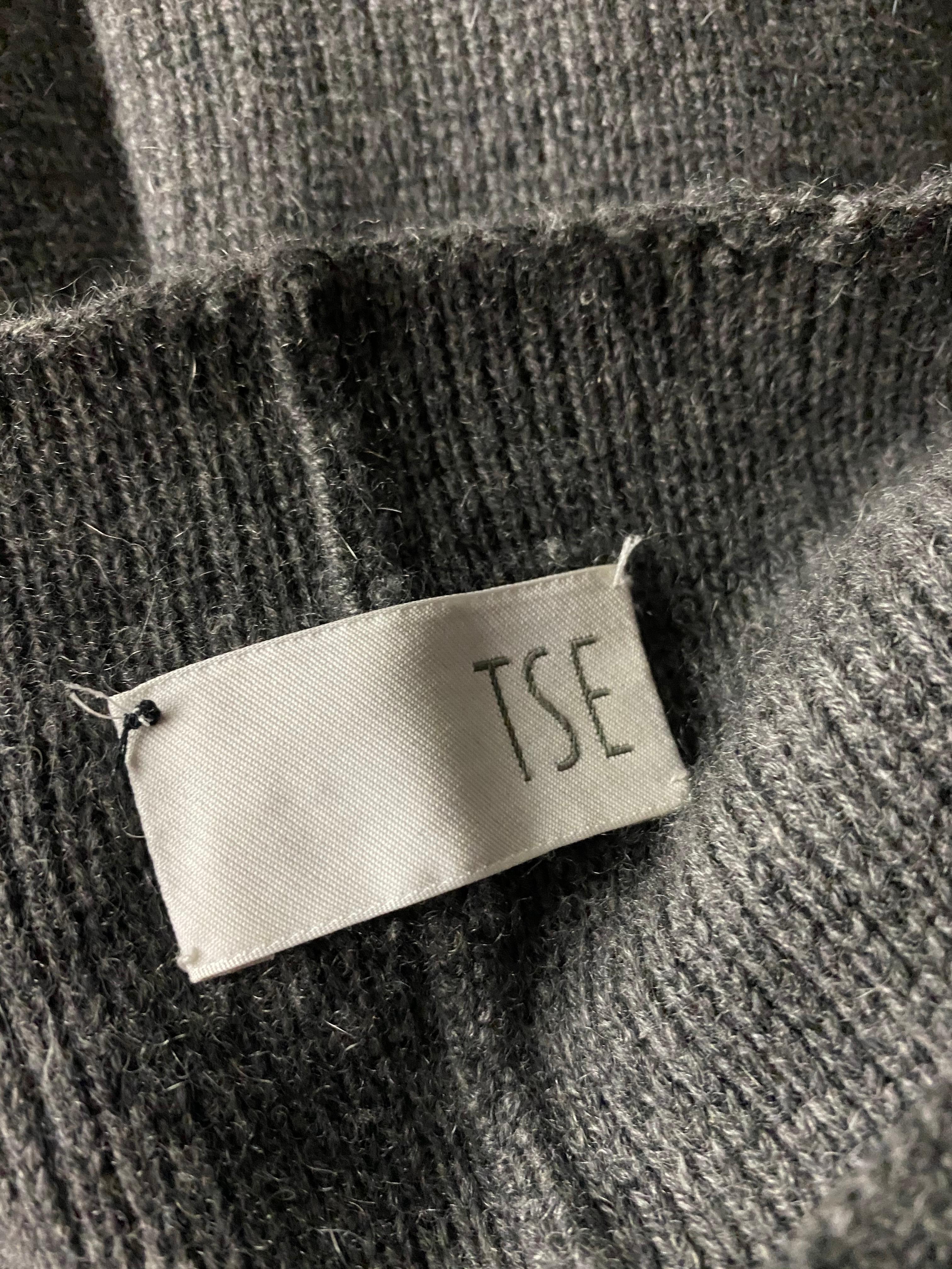TSE Grey Cashmere Sweater Cardigan Top, Size S/M For Sale 1