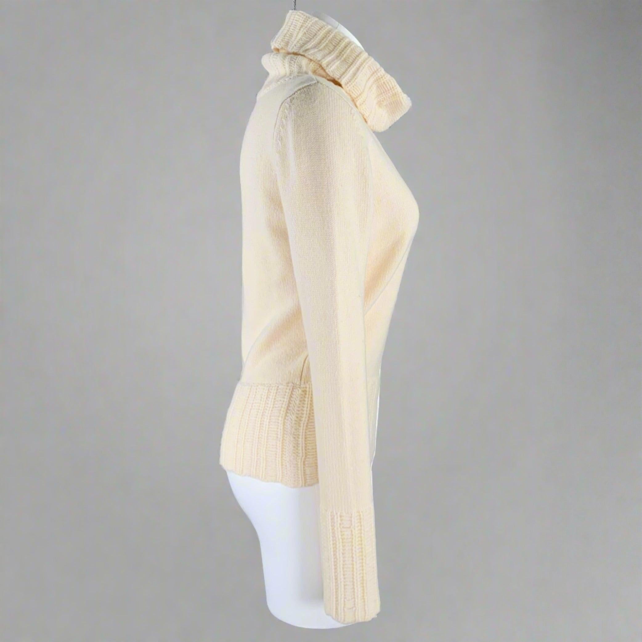 TSE Size M Cream Cashmere Knit Cowl Neck Sweater In Good Condition In San Francisco, CA