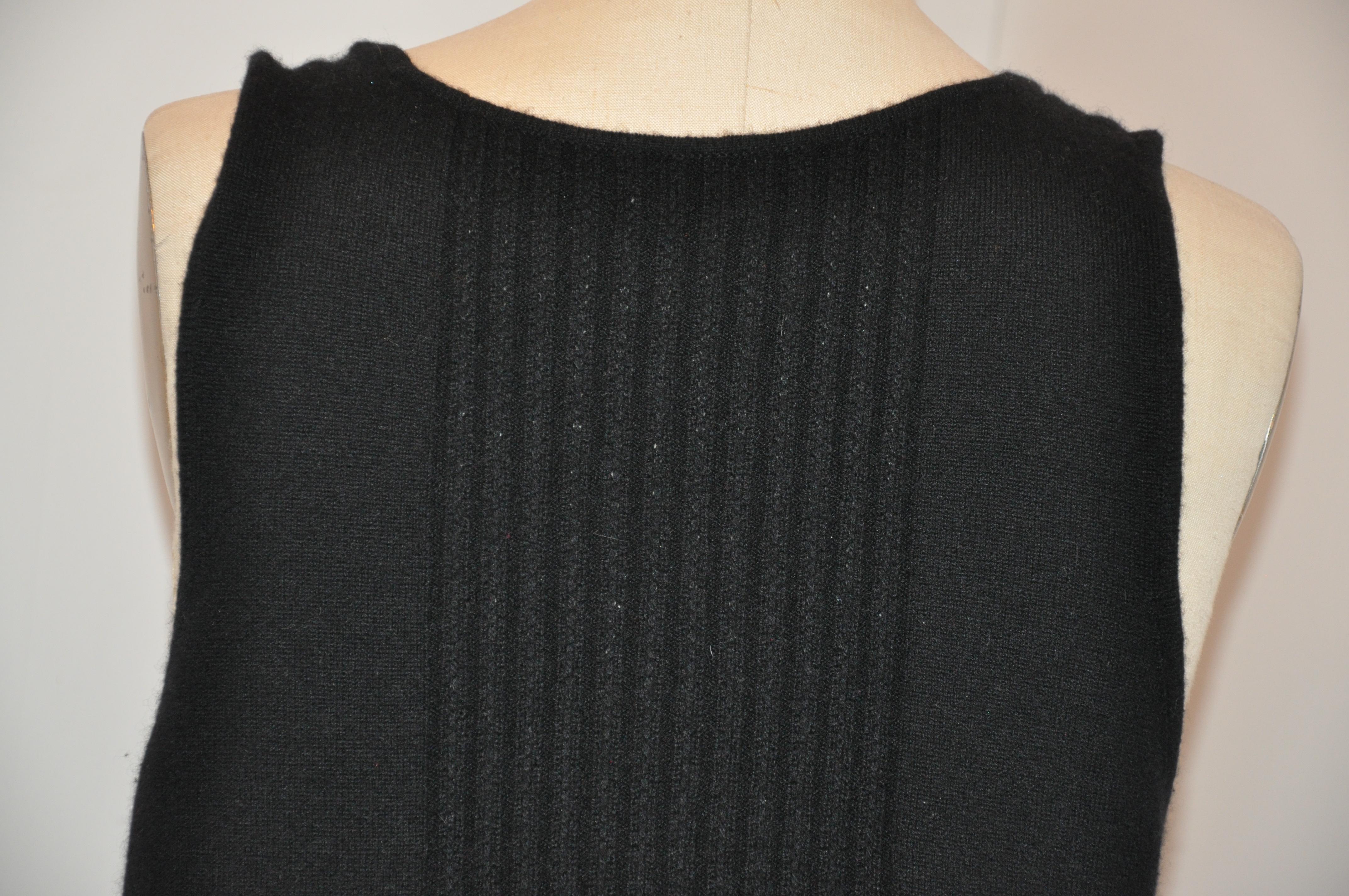 TSE Wonderfully Soft Black 2-Ply Cable Center Cashmere Tank Top For Sale 1