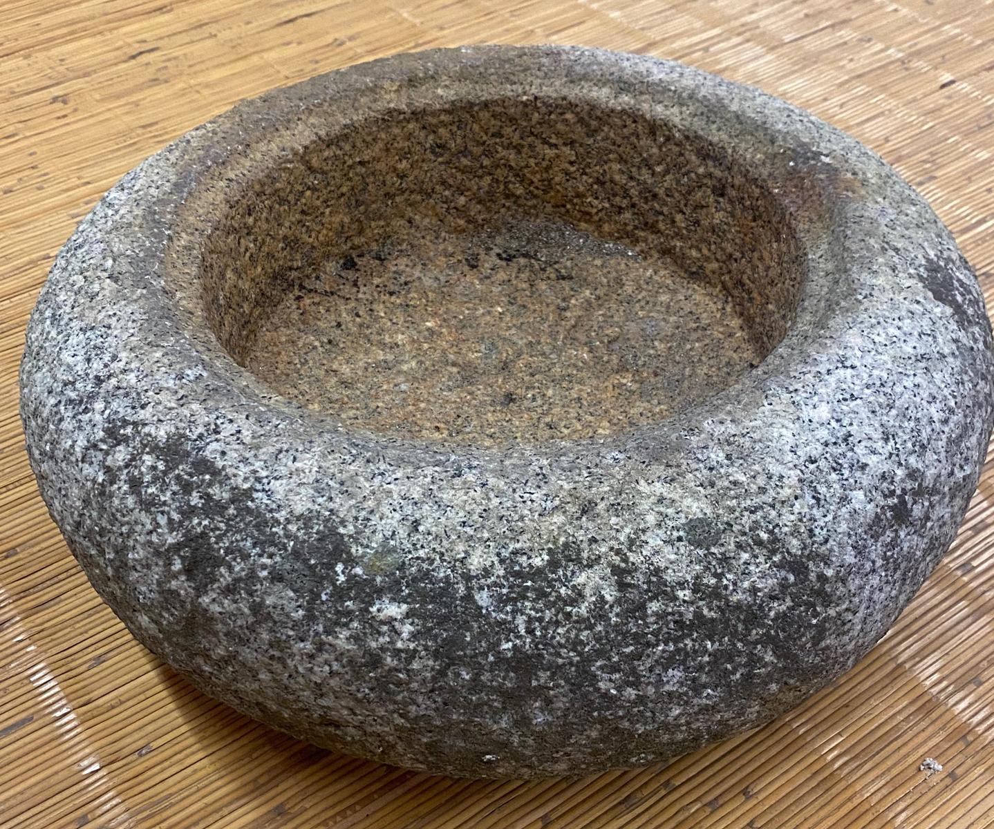 Tsukubai, A 19th century Japanese Granite Water Trough In Good Condition In Los Angeles, CA