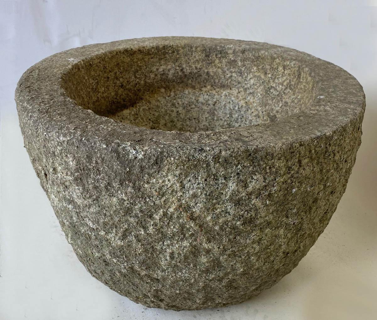 Tsukubai, Japanese Stone Basin In Good Condition In Los Angeles, CA