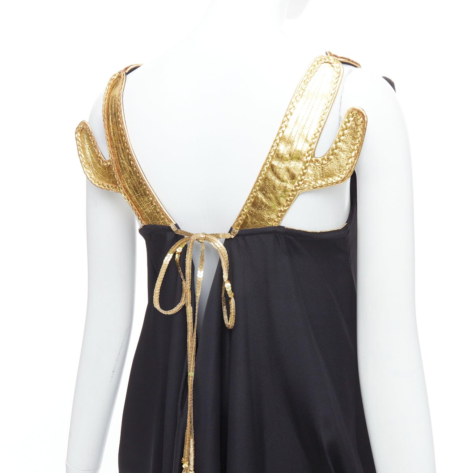 TSUMORI CHISATO gold leather black 100% silk cactus strap dress JP2 M
Reference: WECN/A00049
Brand: Tsumori Chisato
Material: Silk, Leather
Color: Black, Gold
Pattern: Solid
Closure: Slip On
Extra Details: Leather straps.
Made in:
