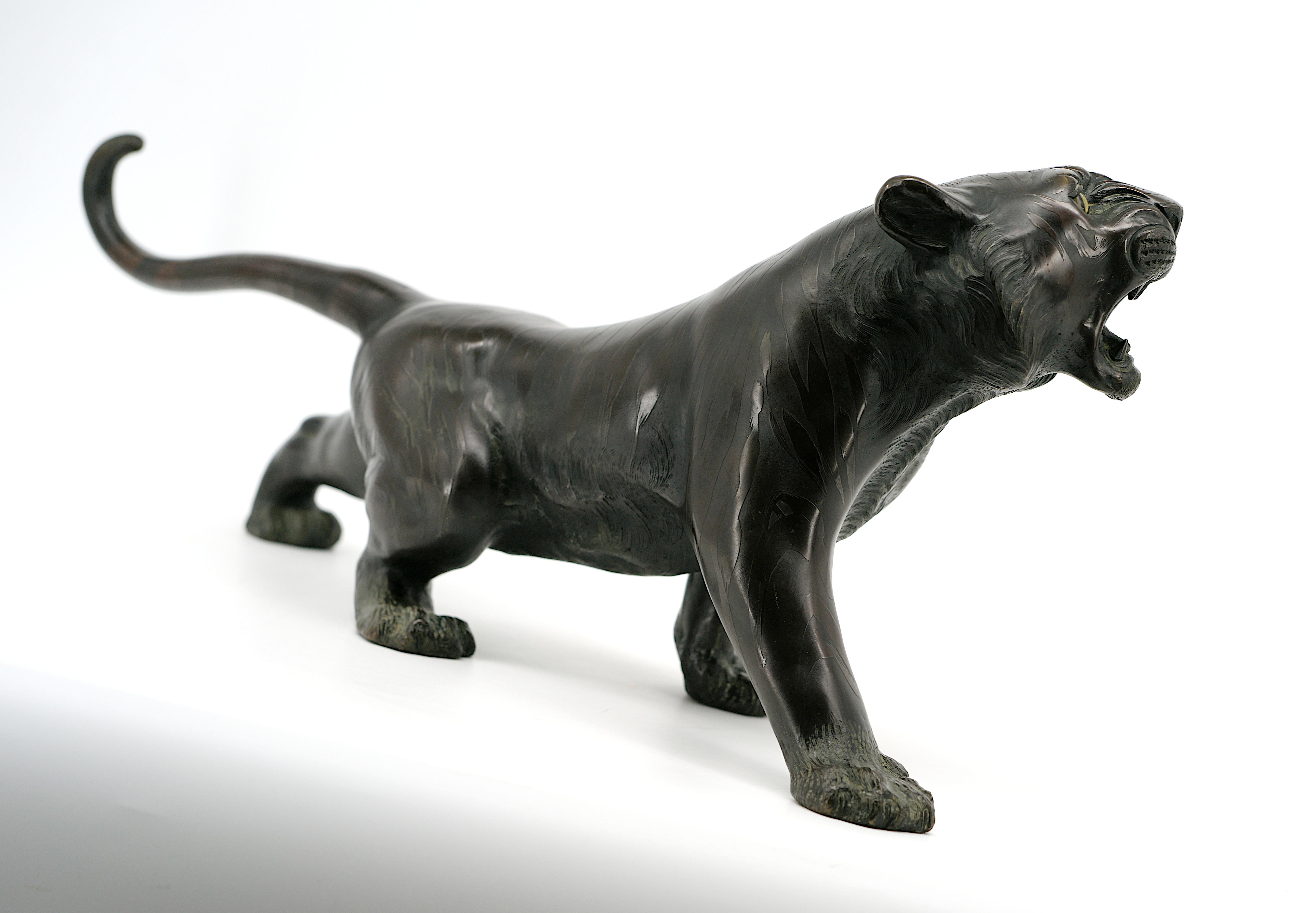TSUNEMITSU Bronze Tiger With Terrifying Glass Eyes, Meiji, 1868-1912 For Sale 12