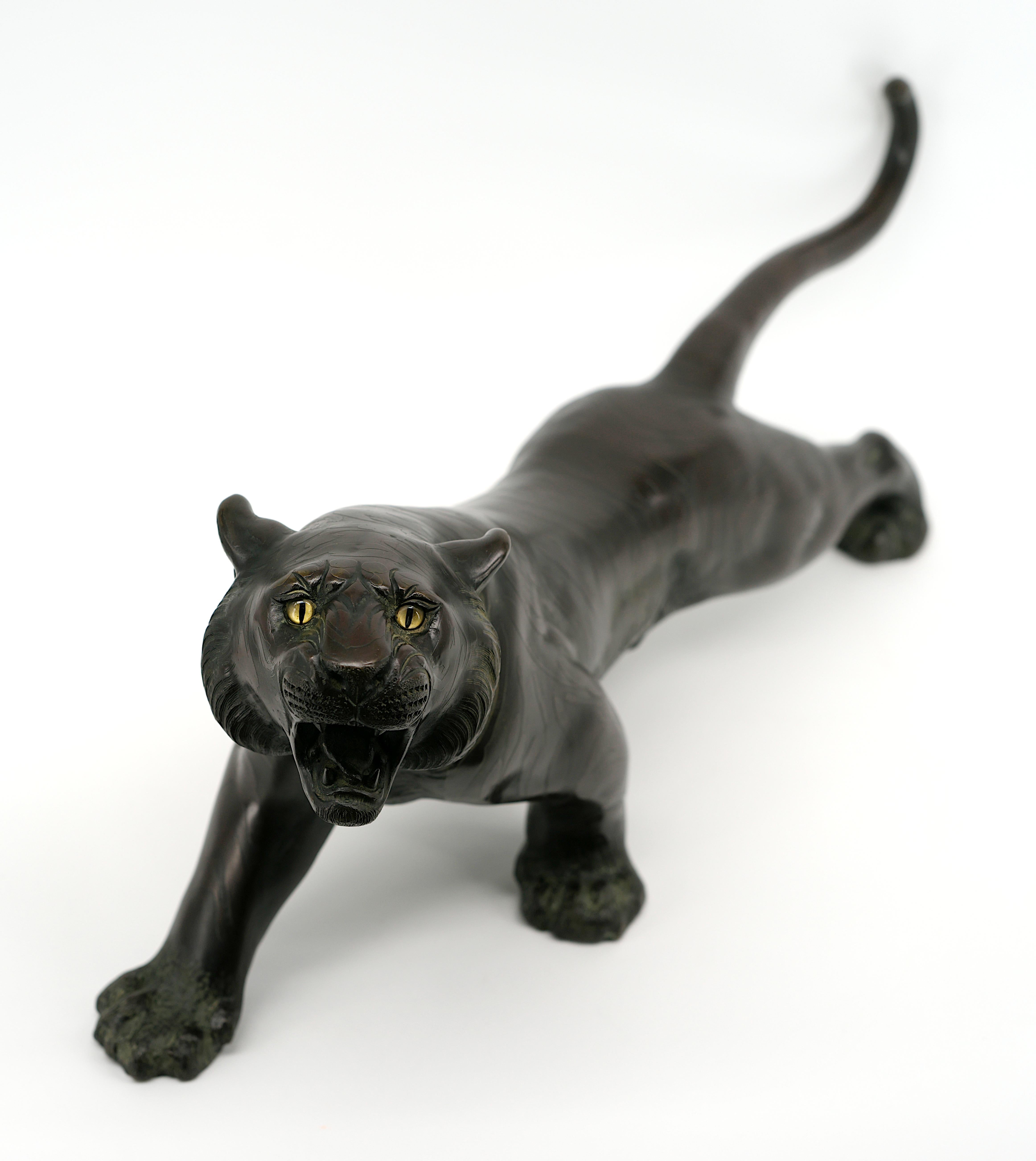 TSUNEMITSU Bronze Tiger With Terrifying Glass Eyes, Meiji, 1868-1912 For Sale 2
