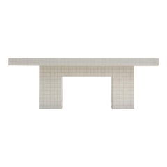 TT '01', Dining Table