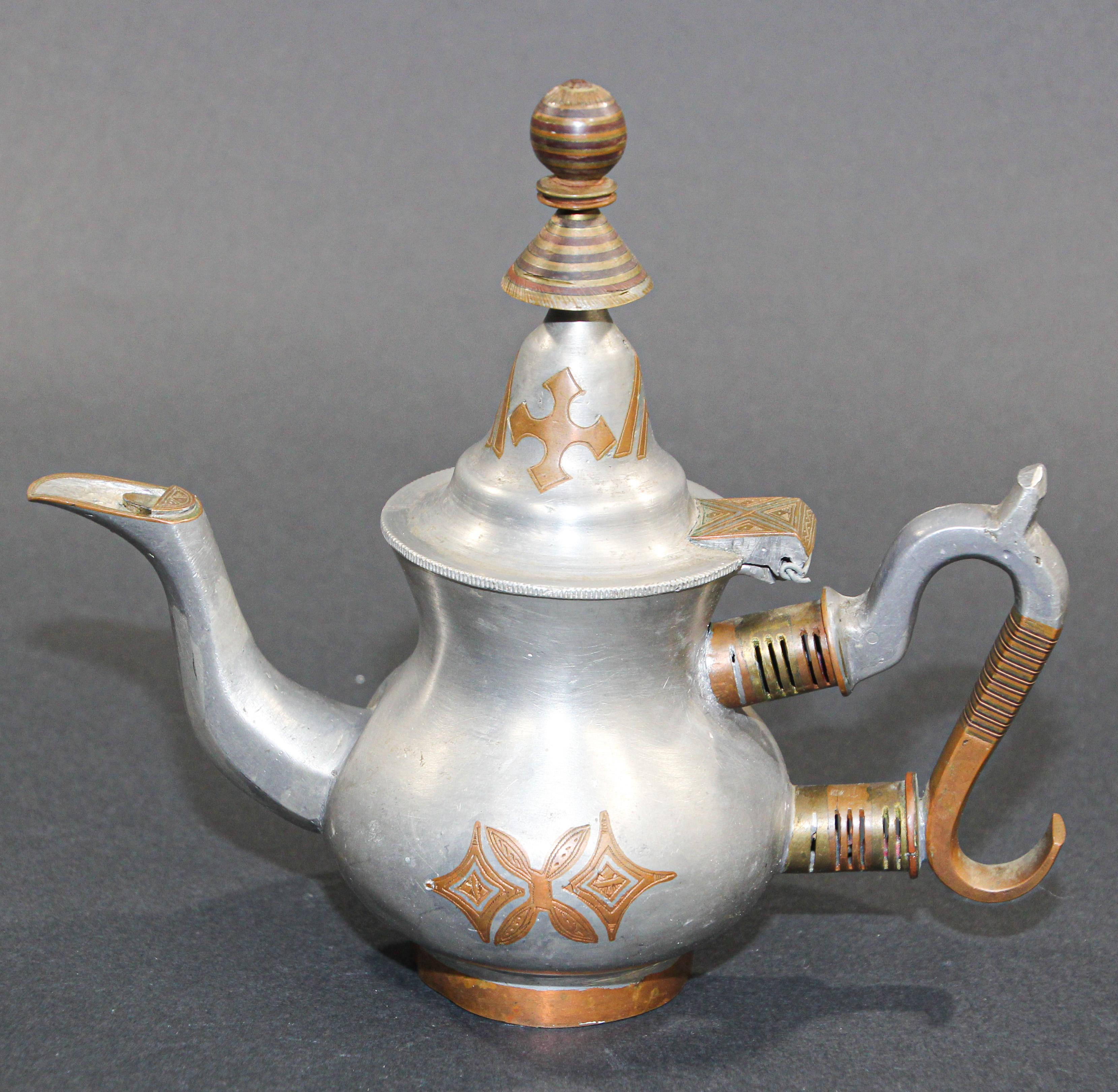 Tuareg African Pewter Tea Pot from Mauritania For Sale 8