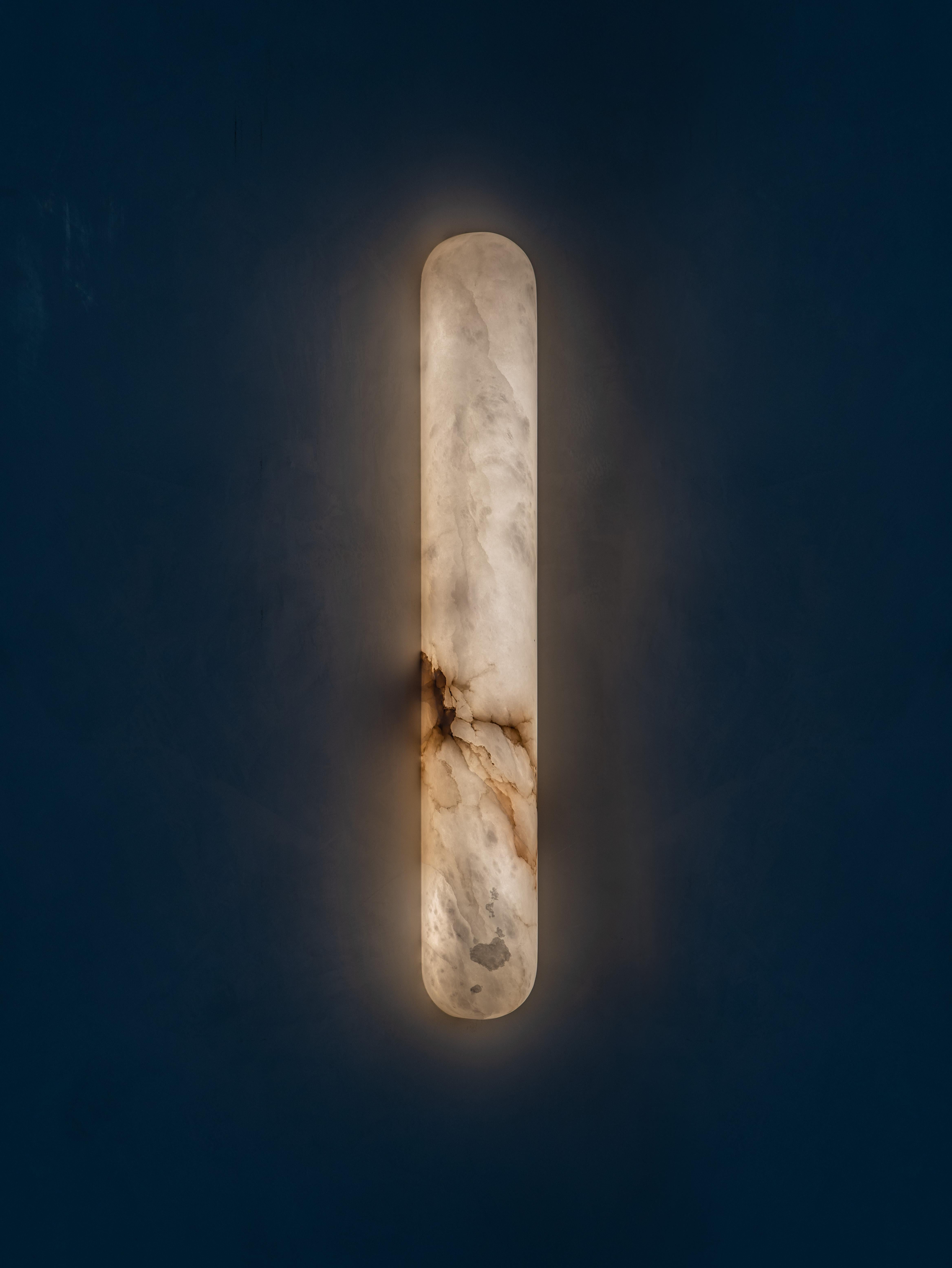 Alabastro Tub 65 Wide Alabaster Wall Light di Contain in vendita