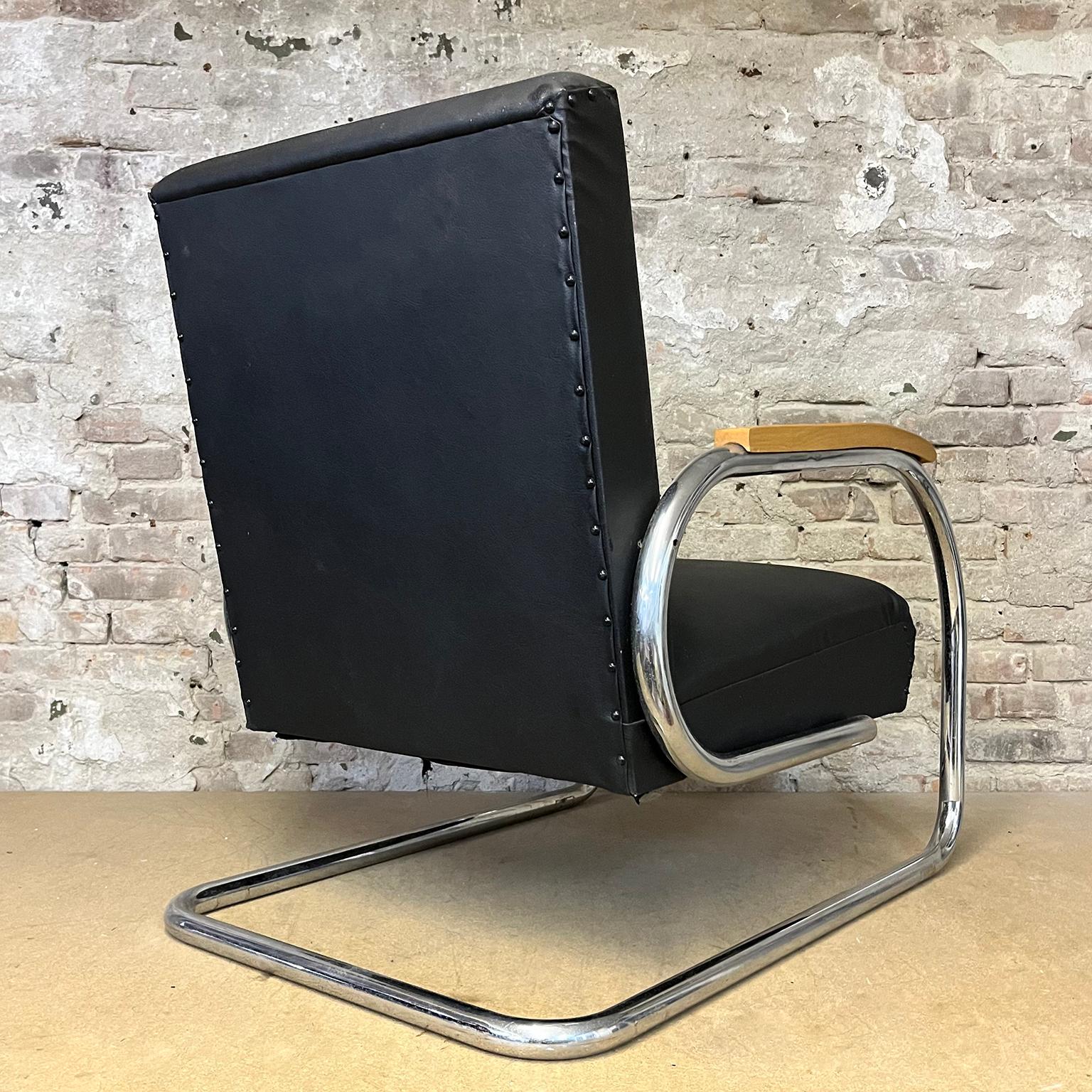 Tubax Armchair in Black Faux Leather In Good Condition For Sale In Amsterdam IJMuiden, NL