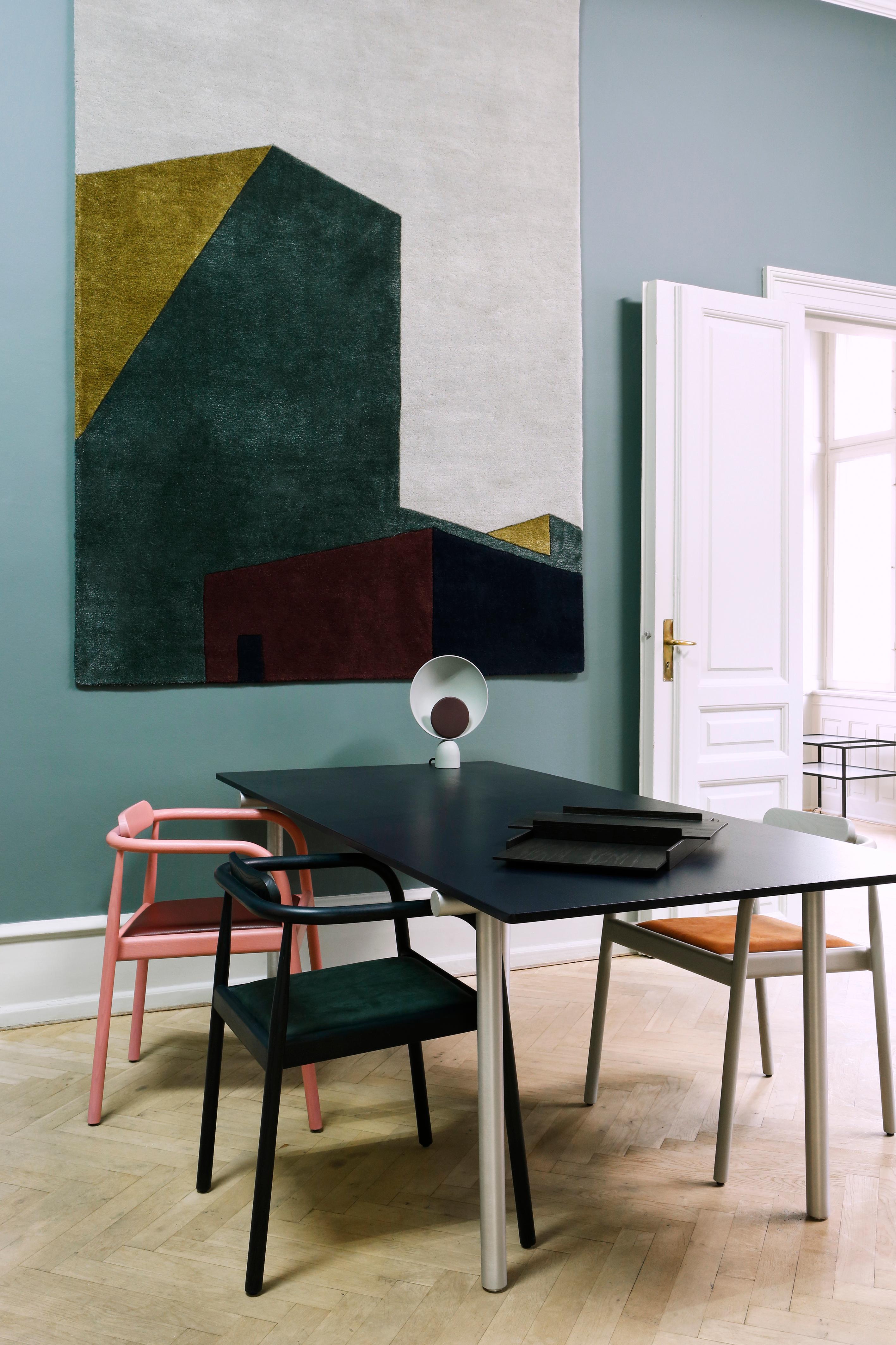 Mesa de comedor grande Tubby Tube con estructura de aluminio by Faye Toogood en Nuevo estado para la venta en Brooklyn, NY