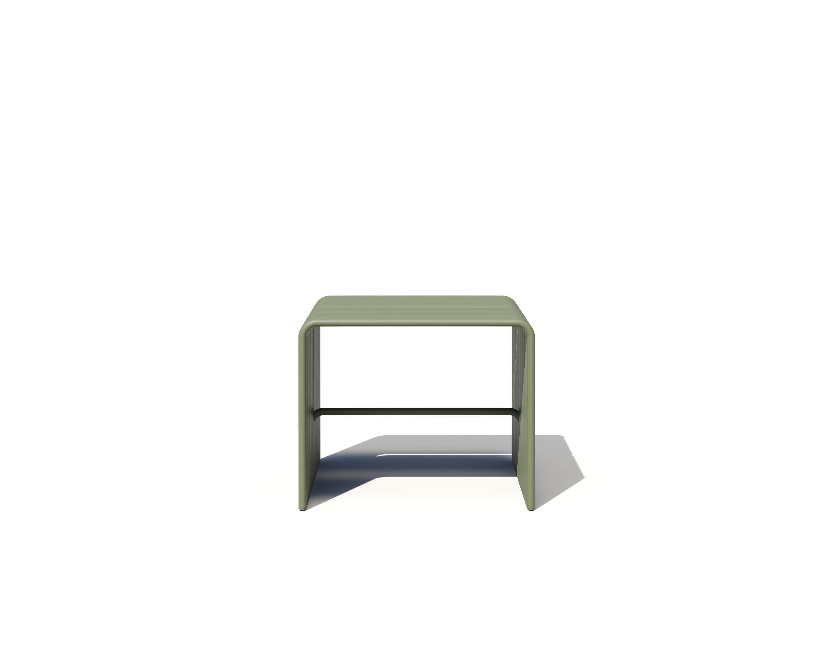 Table basse TUbe par Rostyslav Sorokovyi pour Joyf

La table basse TUbe allie fonctionnalité et minimalisme raffiné, offrant une grande surface pour les tasses, les boissons, les desserts ou même les petits gadgets. Son design épuré et ergonomique