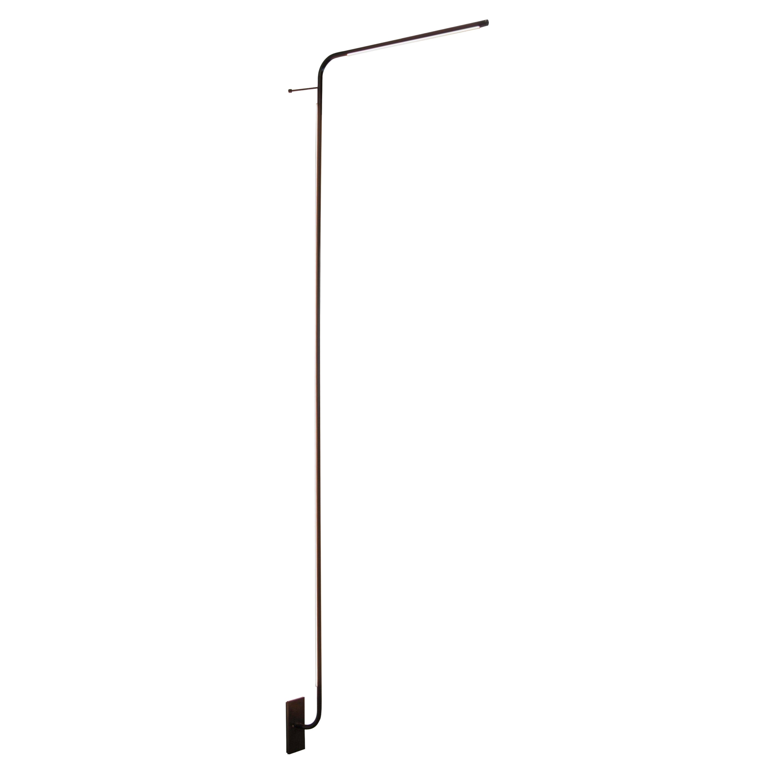Dunkle Wandleuchte aus Messing mit röhrenförmigem Design von Gentner im Angebot