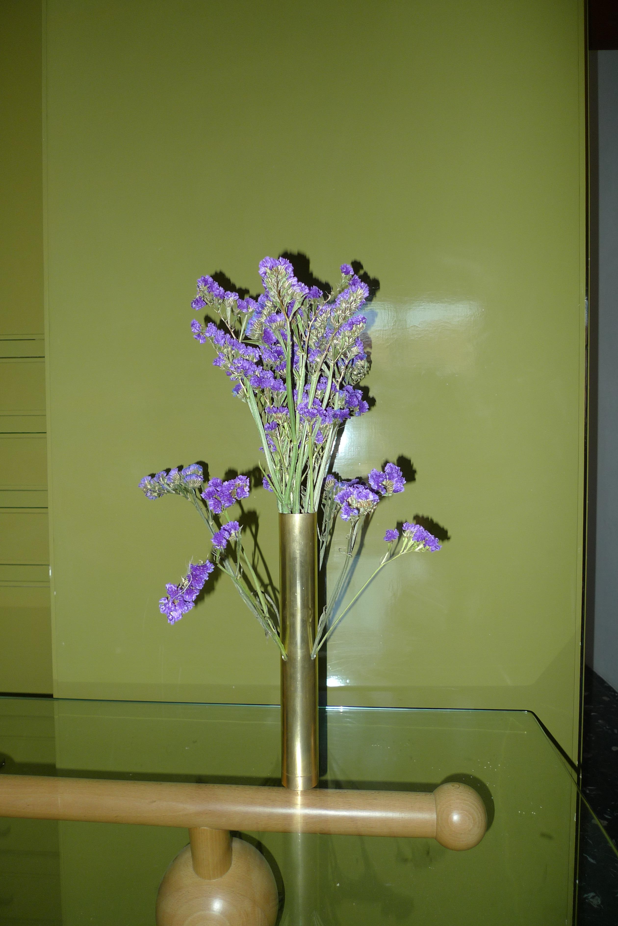Contemporary Tubino 001 Minimal Aluminium Flower Vase For Sale