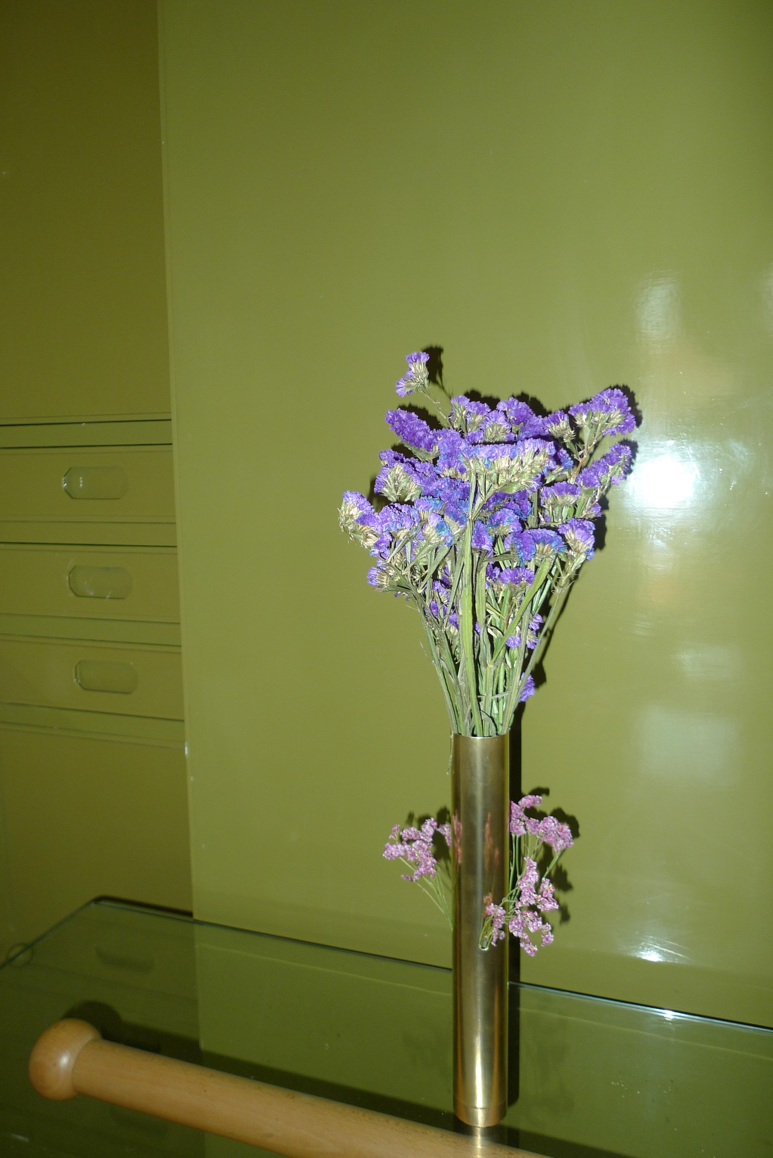 Tubino 002 Minimal Aluminium Flower Vase In New Condition For Sale In London, GB