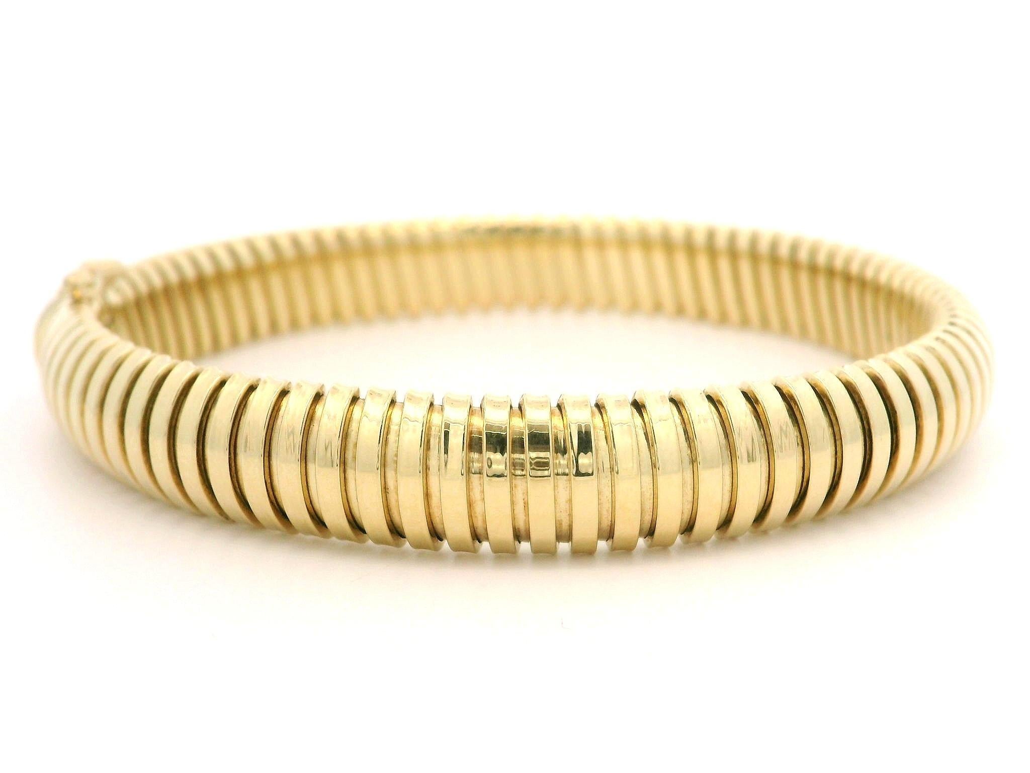 Tubogas Pulsera Italiana Acordeón Serpiente Flexible Oro Amarillo 14k en Excelente Estado en Montclair, NJ