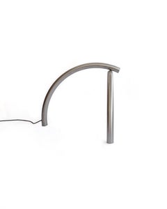 Tubs i Llums #06 by Max Enrich - stainless steel floor lamp
