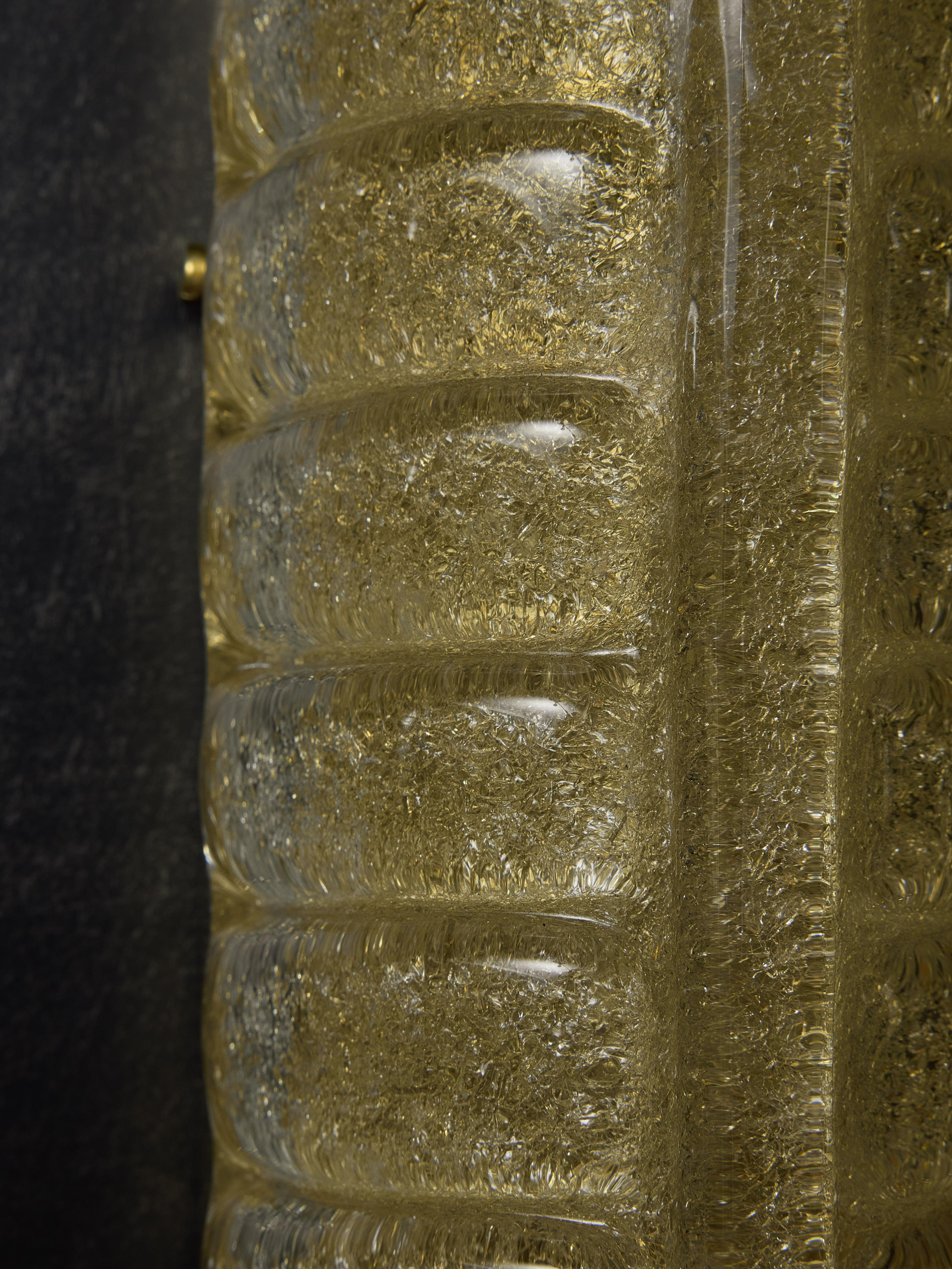 Apliques de latón tubular y cristal de Murano Siglo XXI y contemporáneo en venta