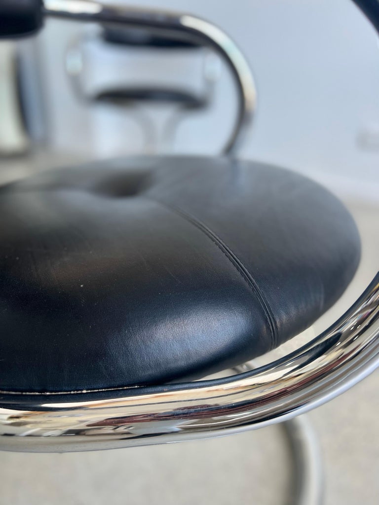 Tubular Chrome and Leather Dining Chair by Giotto Stoppino for Tecnosalotto In Good Condition For Sale In Byron Bay, NSW