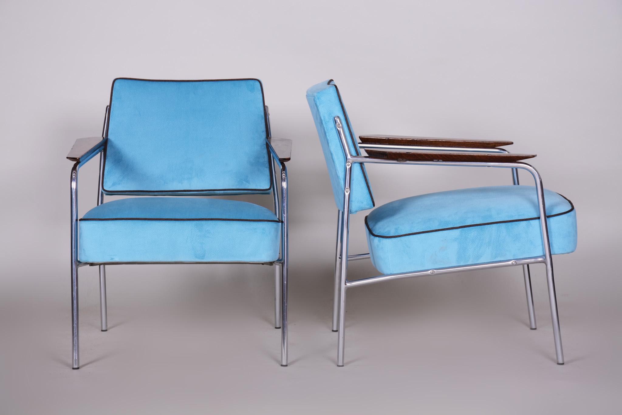 Ensemble de sièges Bauhaus bleu tubulaire chromé, 2 fauteuils et 4 chaises, années 1940 Bon état - En vente à Horomerice, CZ