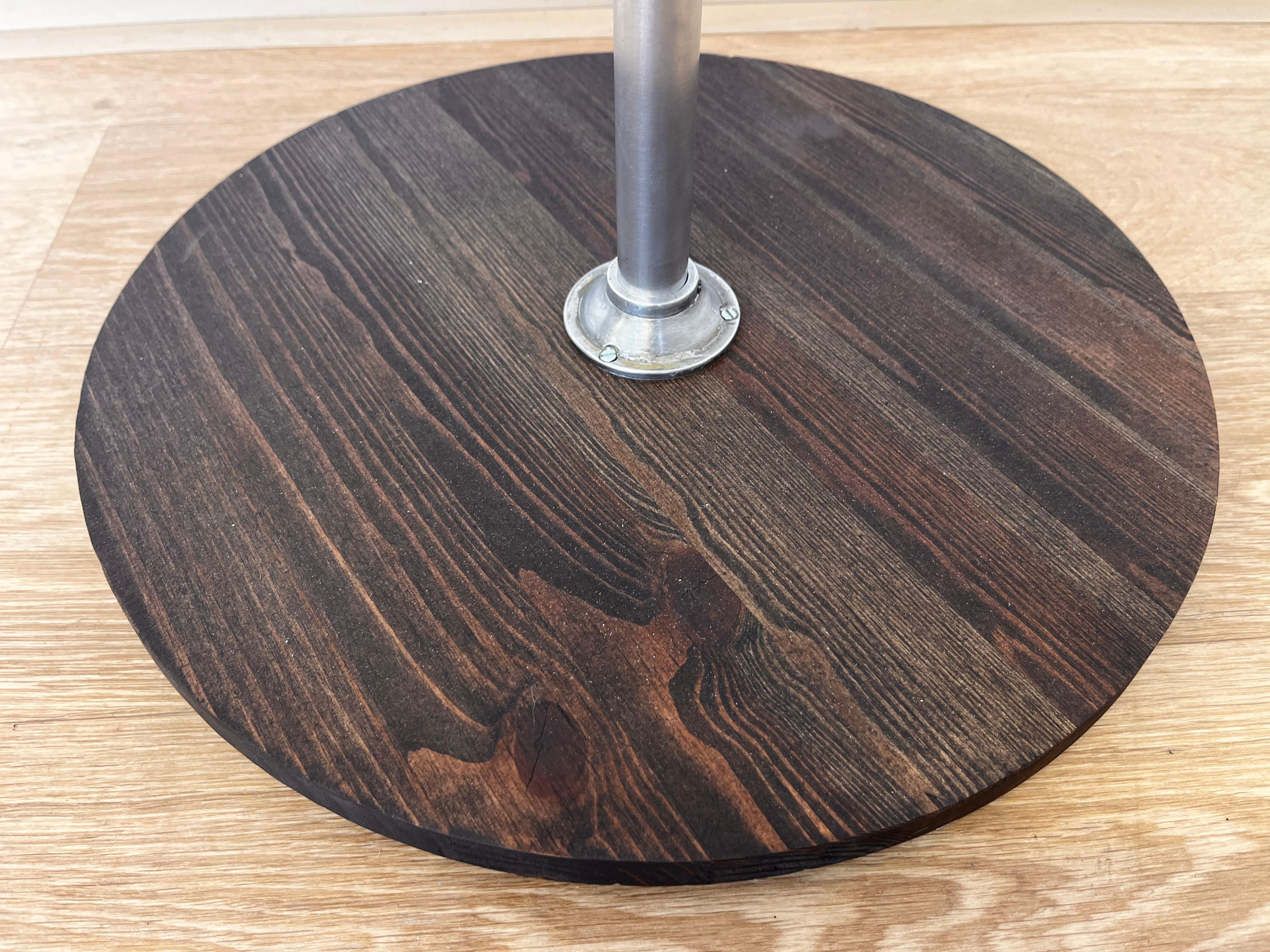 Porte-fleurs tubulaire chromé Bauhaus - années 1940 Bon état - En vente à Praha, CZ