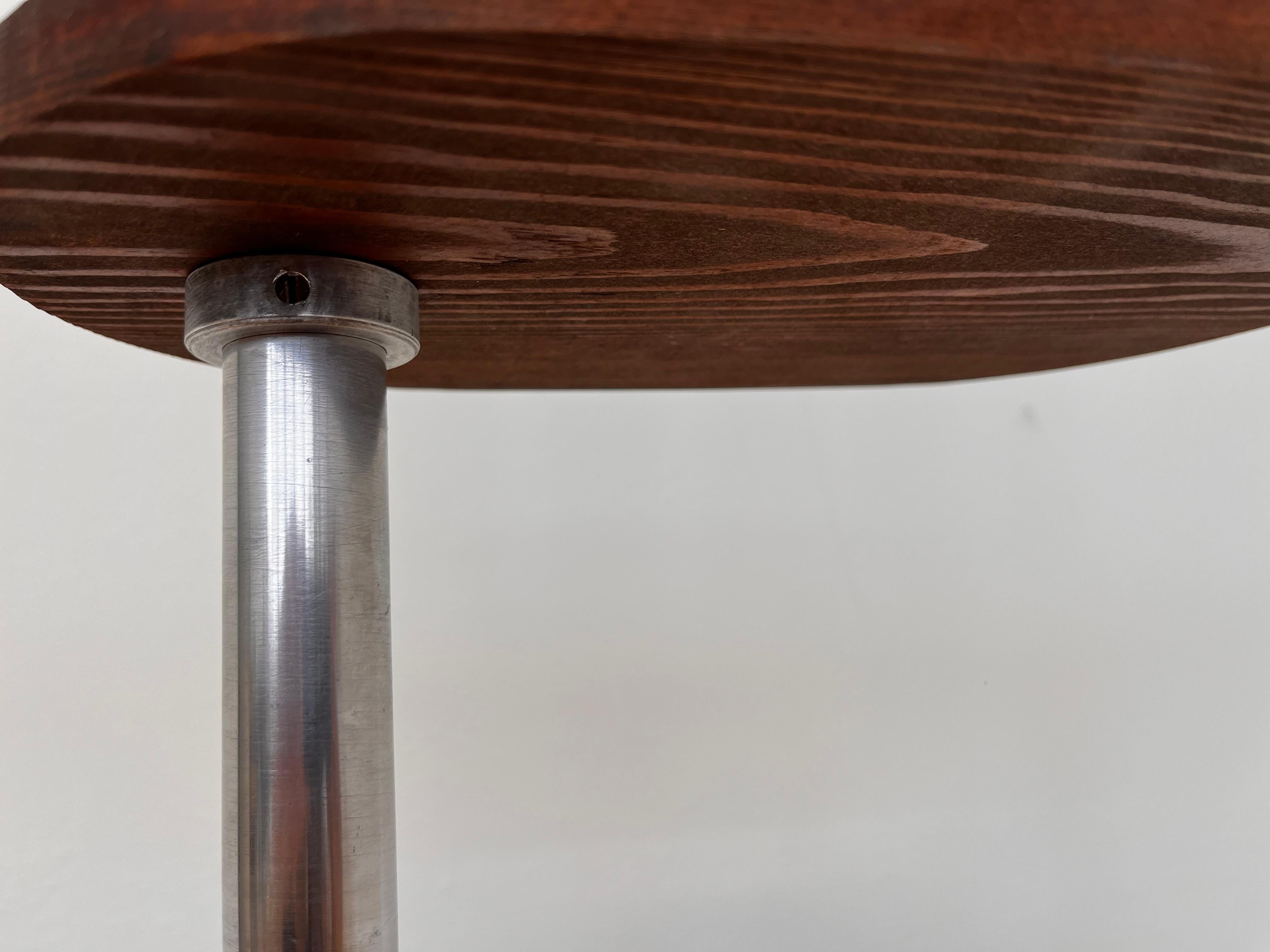 Milieu du XXe siècle Porte-fleurs tubulaire chromé Bauhaus - années 1940 en vente