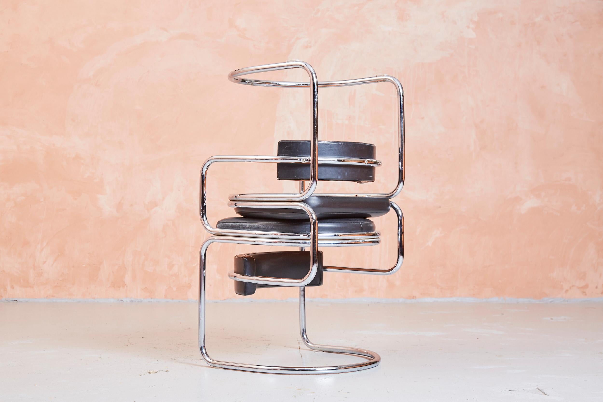 Tubular Chrome Cantilever Chairs With Black Leather, Zougoise Victoria, 1970s 1