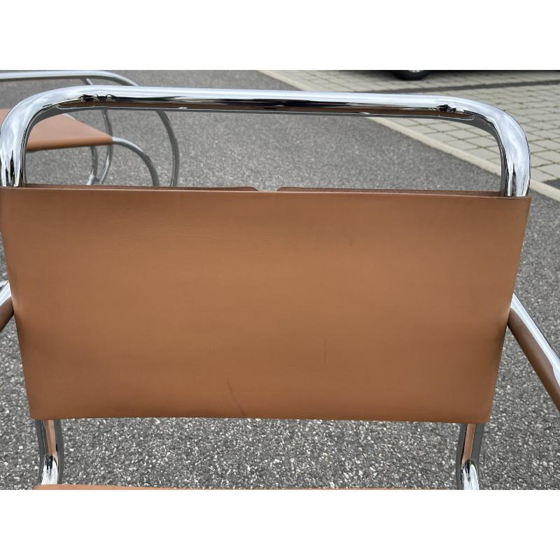 Sillón tubular de cromo y cuero MR20 de Ludwig Mies van der Rohe, Italia, años 80 en venta 2