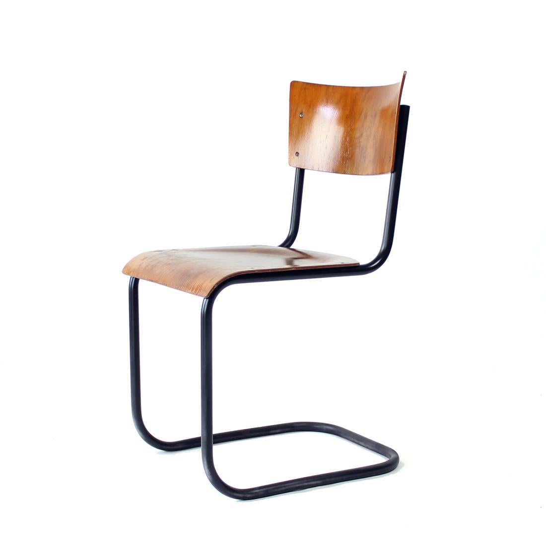 Tubular Desk Chair By Kovona, 1950s In Excellent Condition For Sale In Zohor, SK