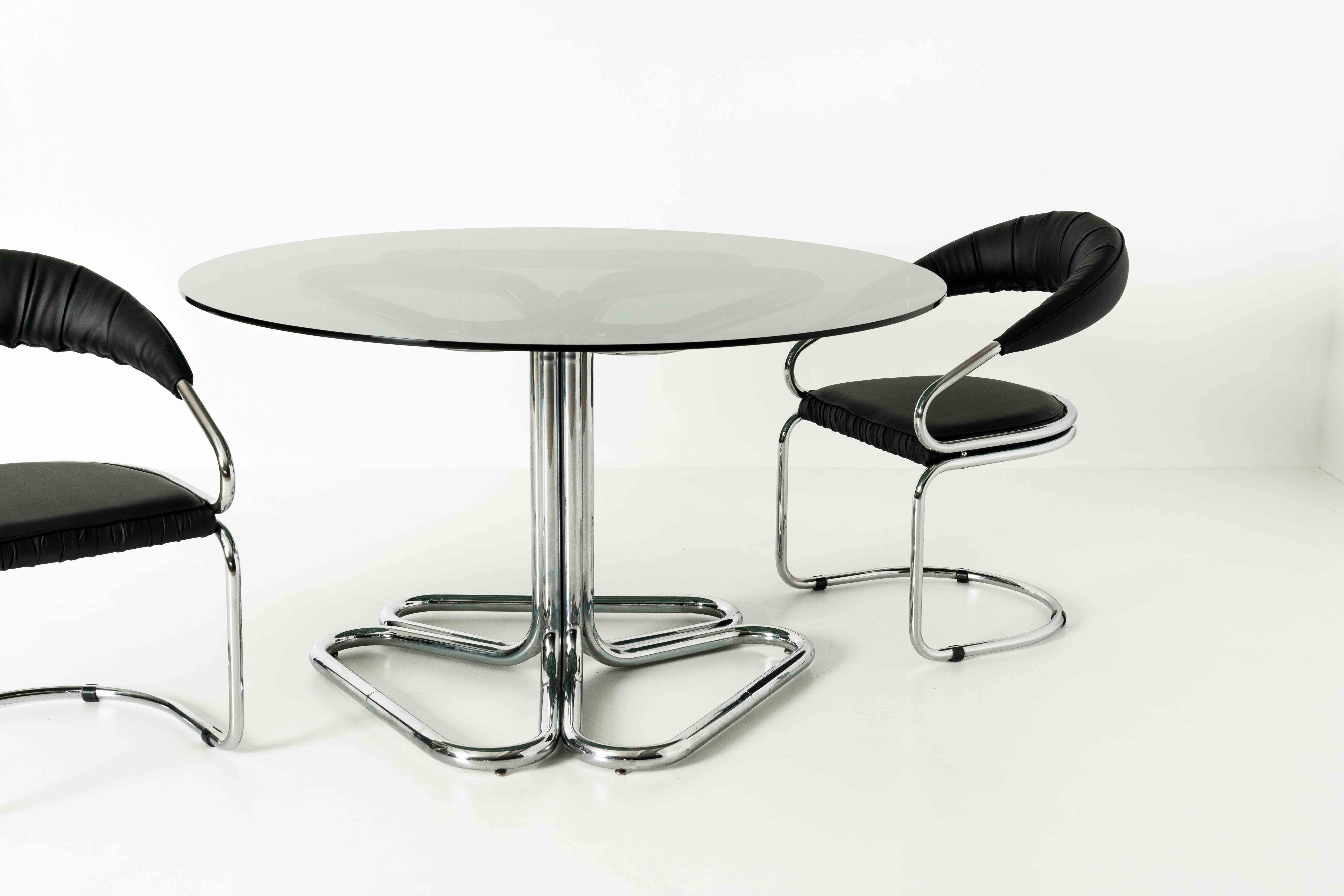 Tubular Dining Room Table in Chrome and Smoked Glass by Giotto Stoppino, 1970s For Sale 3