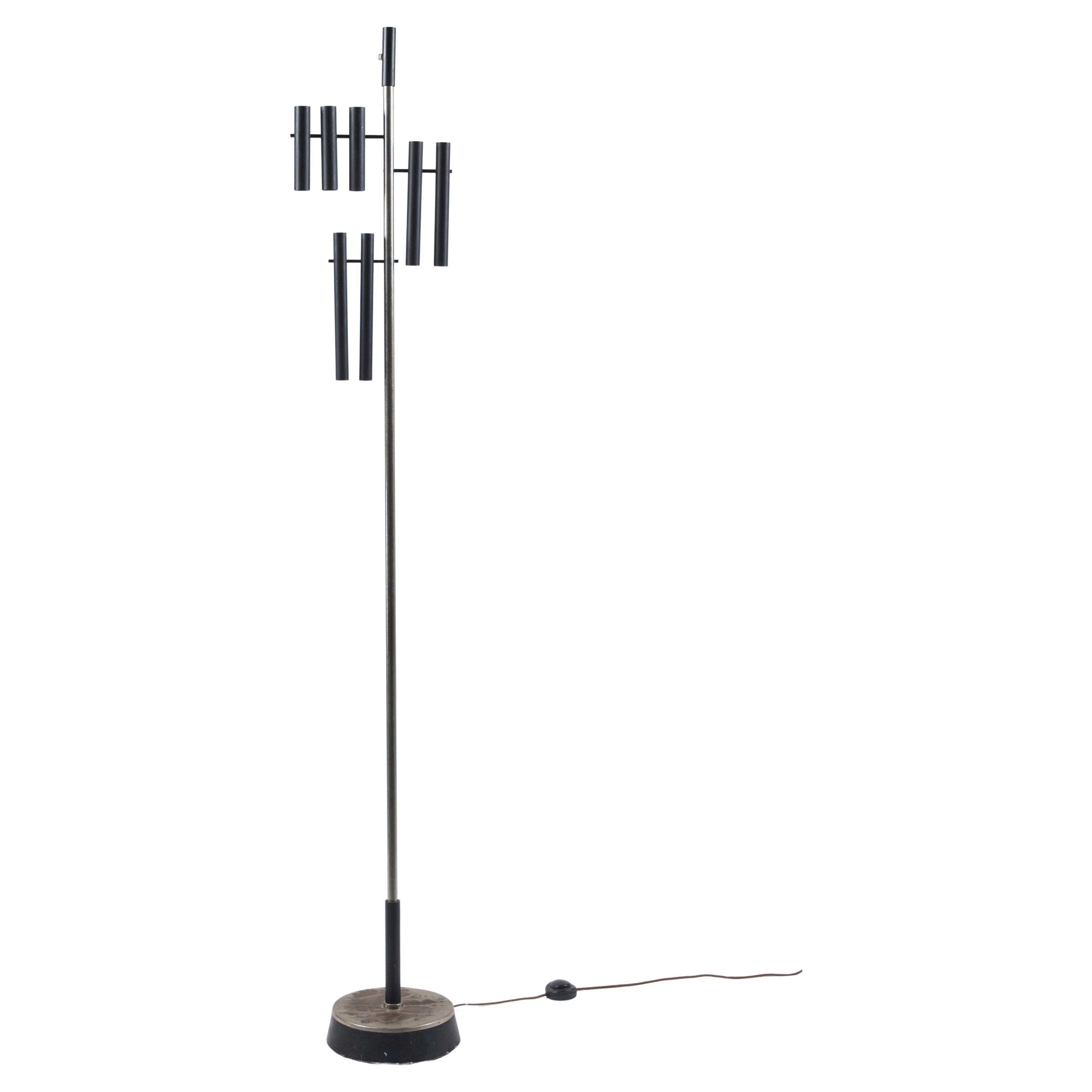 Lampadaire tubulaire d'Oscar Torlasco