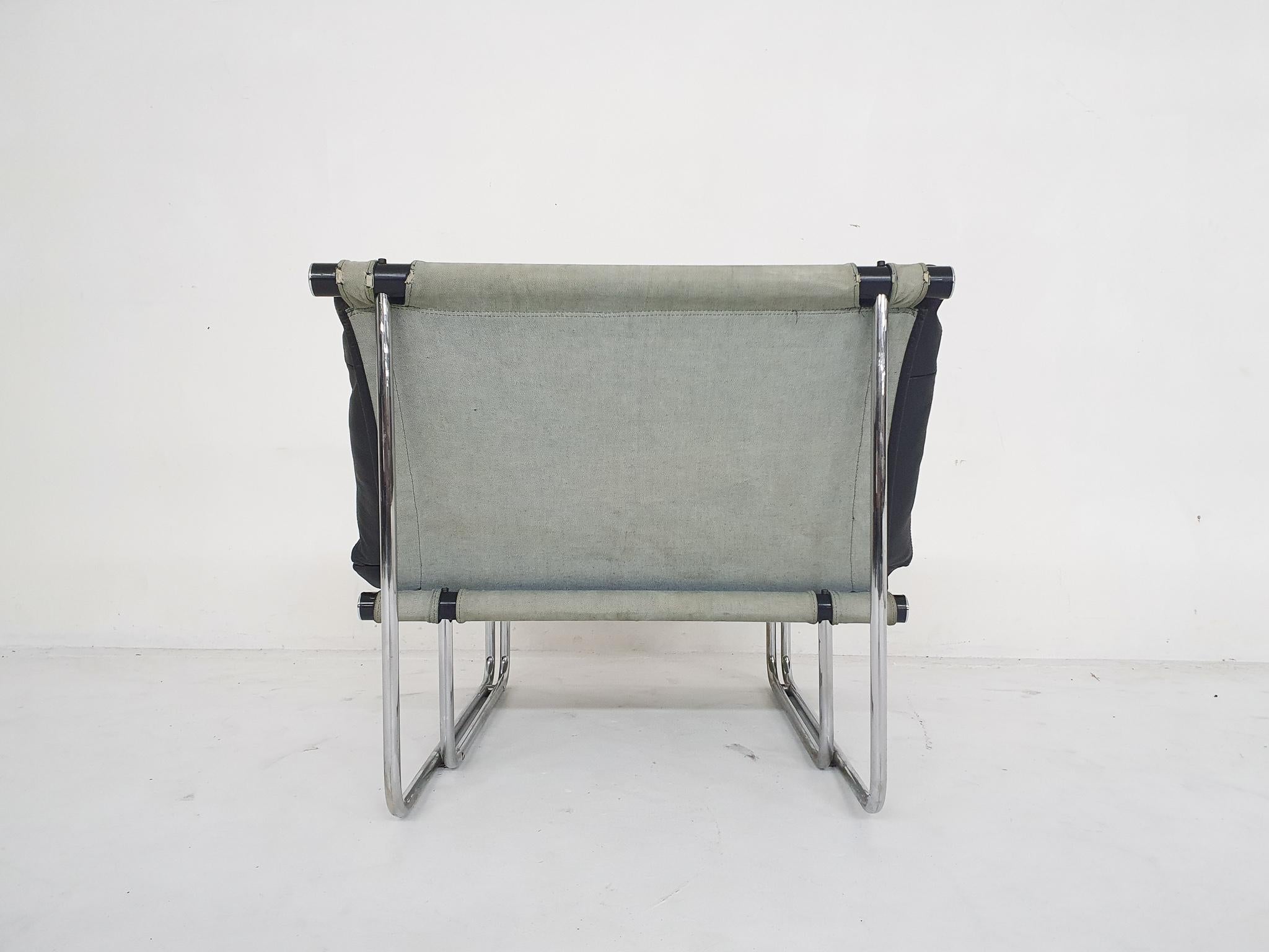 Tubular leather lounge chair, Steiner, France 1970's For Sale 1