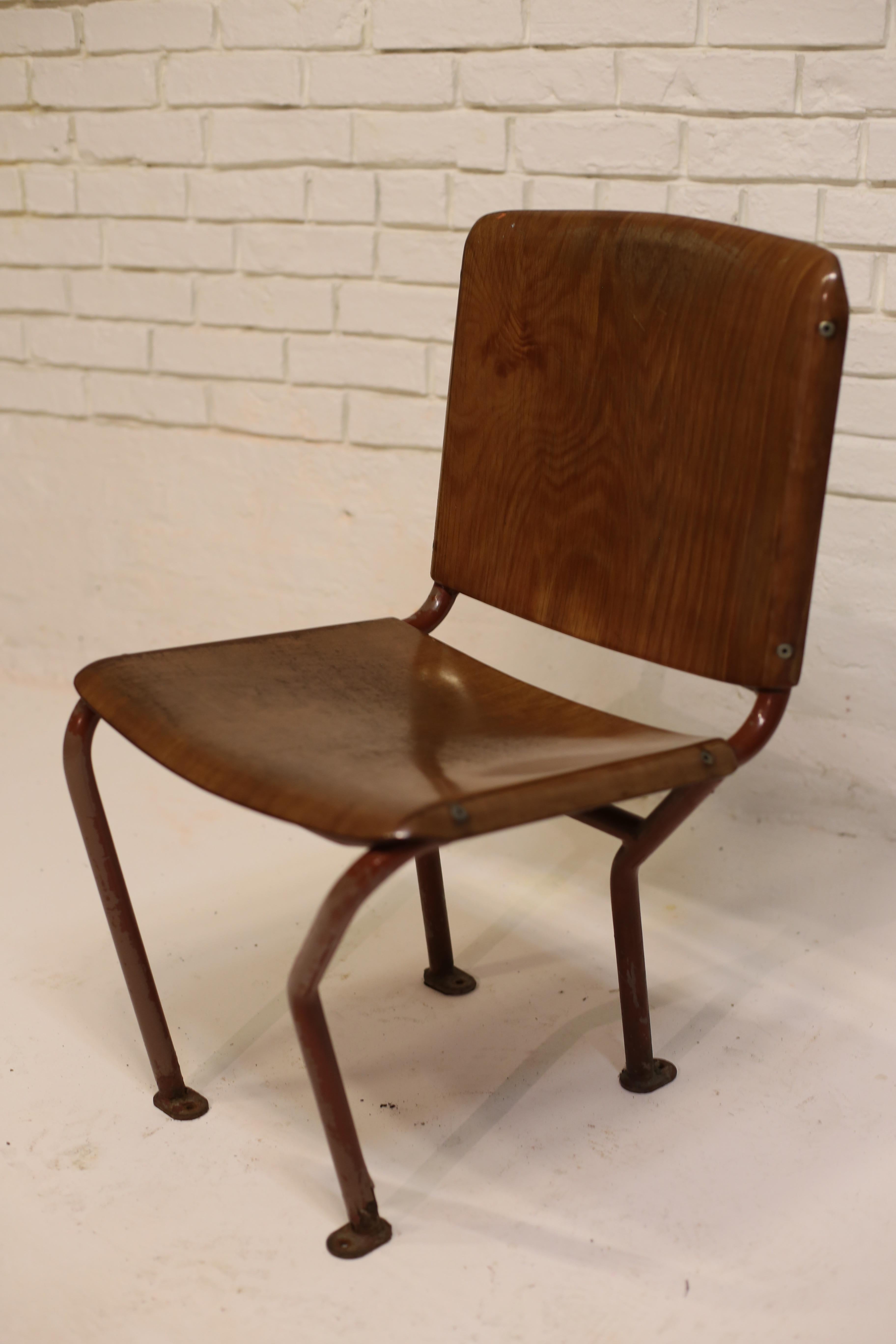 Straßenbahnstuhl aus Metallrohr und Sperrholz von der Wiener Straßenbahn im Angebot 2