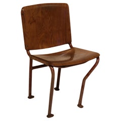 Chaise de tramway en métal tubulaire et en contreplaqué provenant du tramway de Vienne