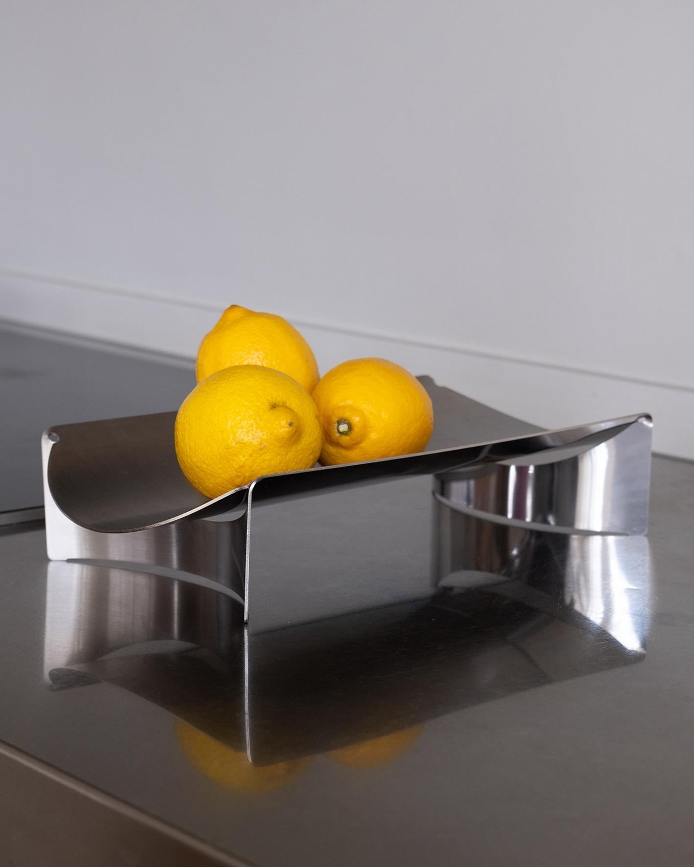 Stainless Steel Tubular mirror object For Sale