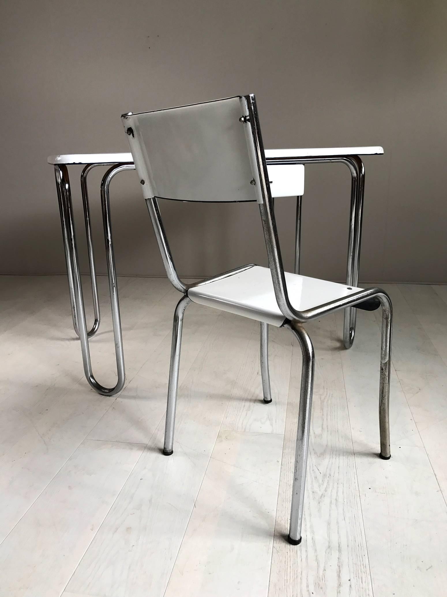 Art Deco Tubular Nickel-Plated and Enamelled Metal Desk and Chair, France, 1930s