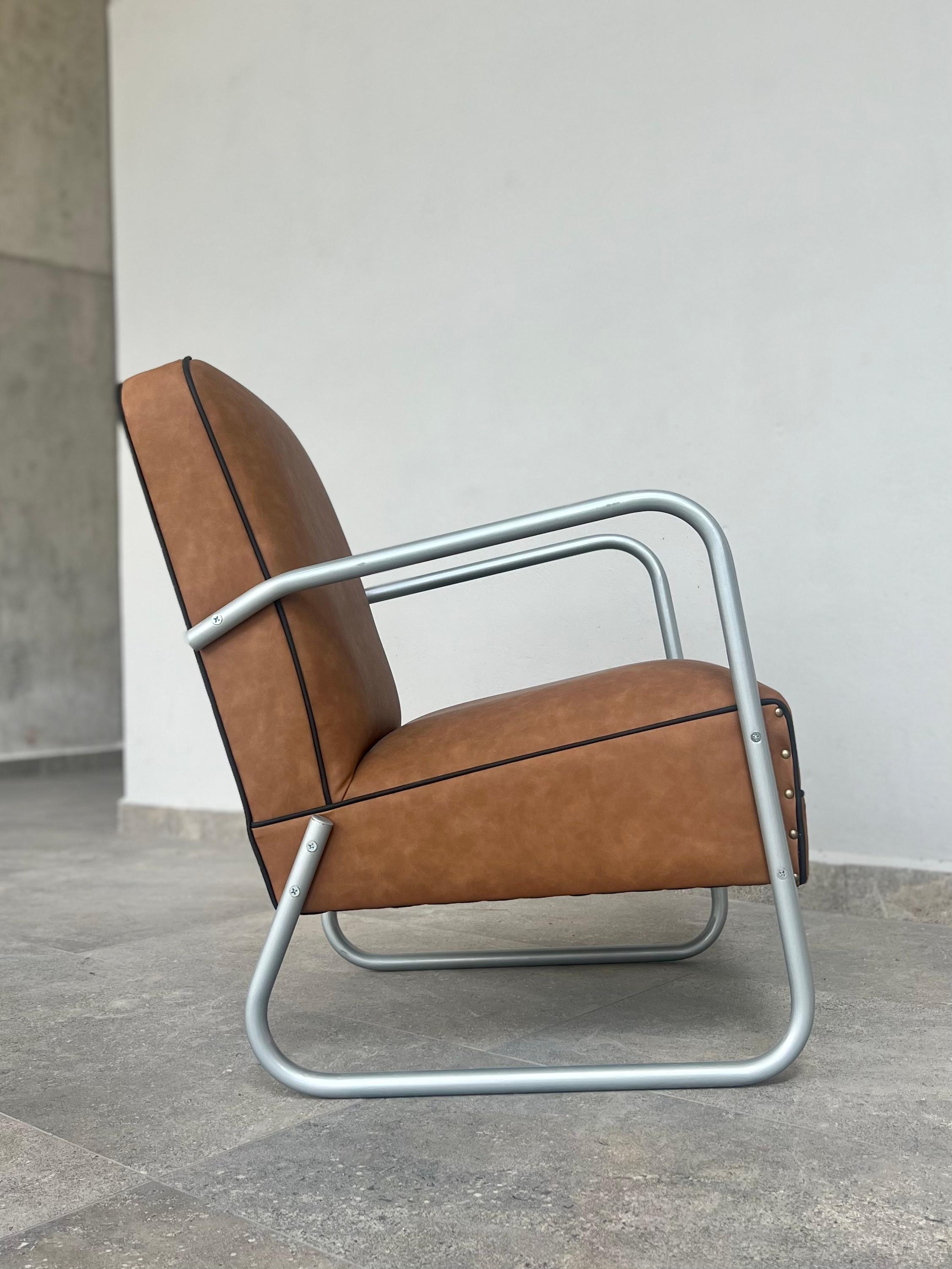 Tubular Steel Armchair, Fabric c. 1970 For Sale 2