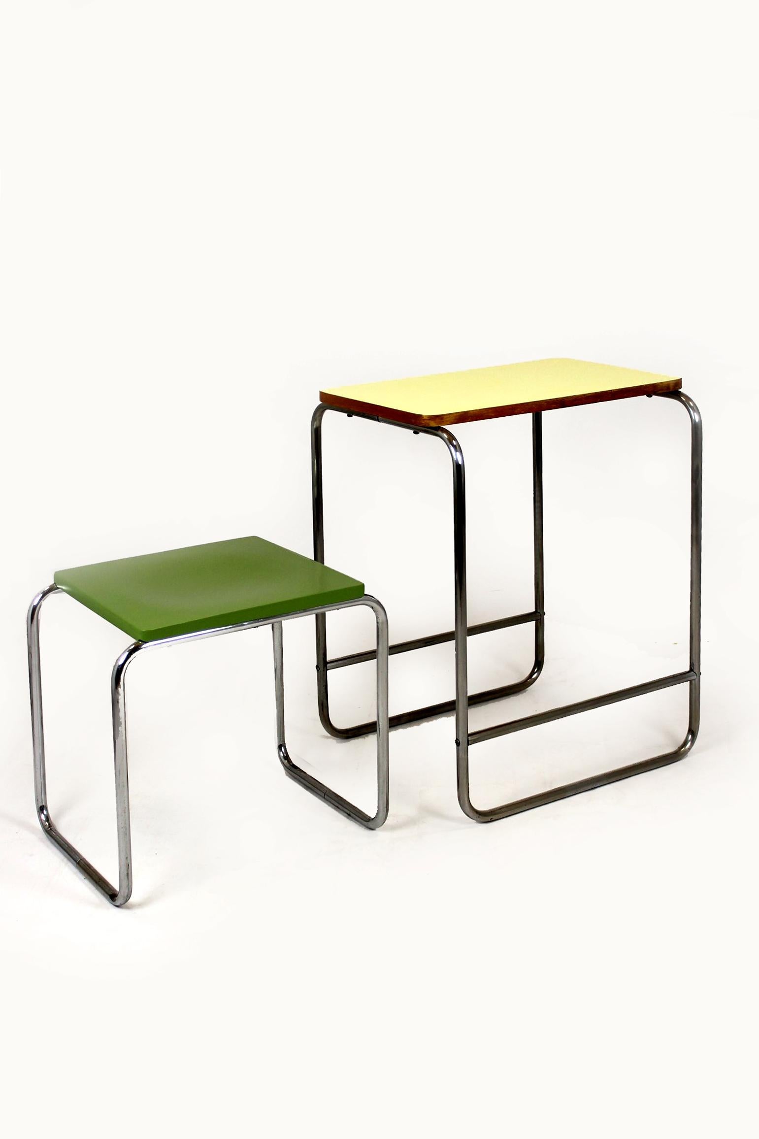 Bauhaus-Beistelltisch aus Stahlrohr, Tschechoslowakei, 1940er Jahre im Angebot 2