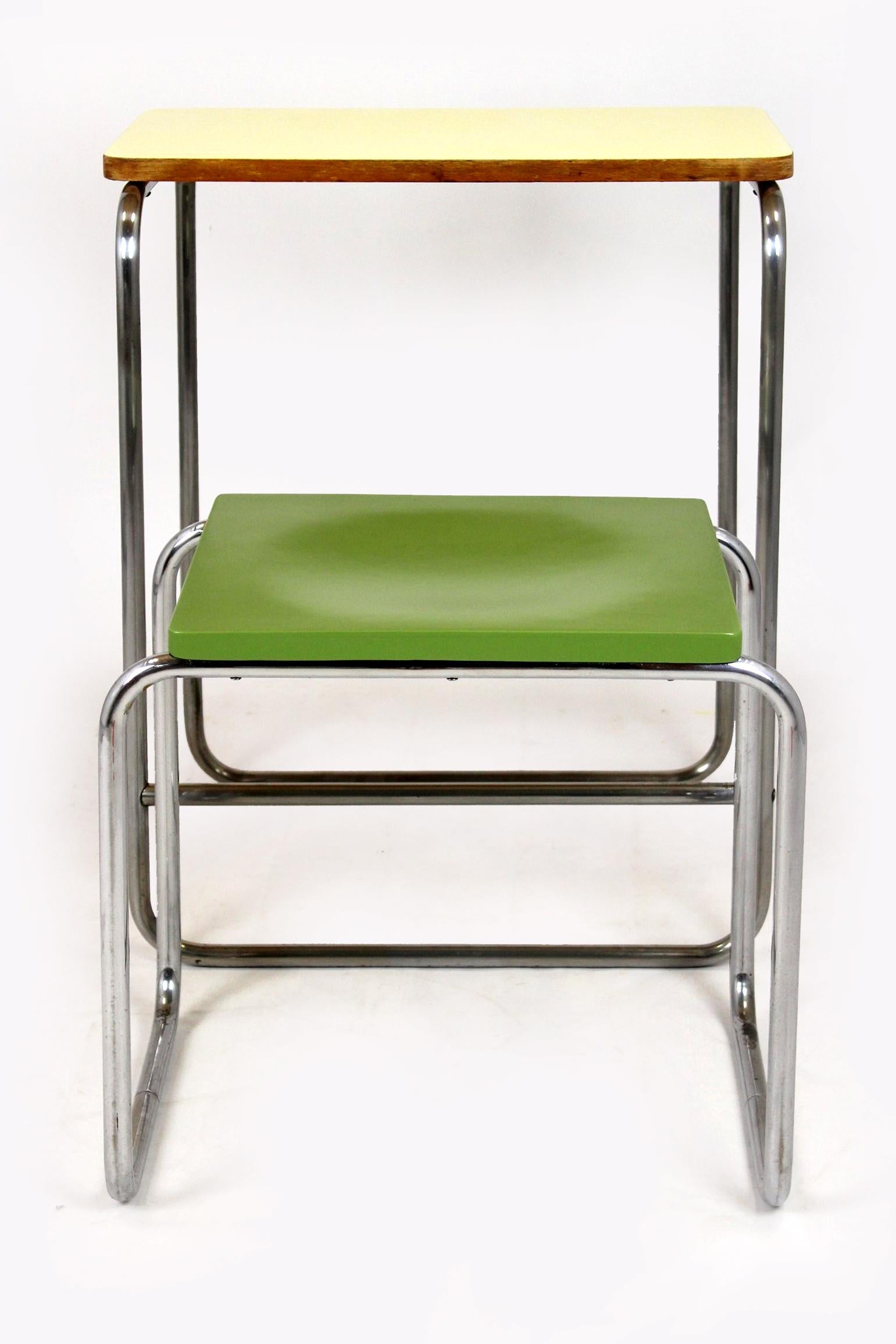 Bauhaus-Beistelltisch aus Stahlrohr, Tschechoslowakei, 1940er Jahre im Angebot 3