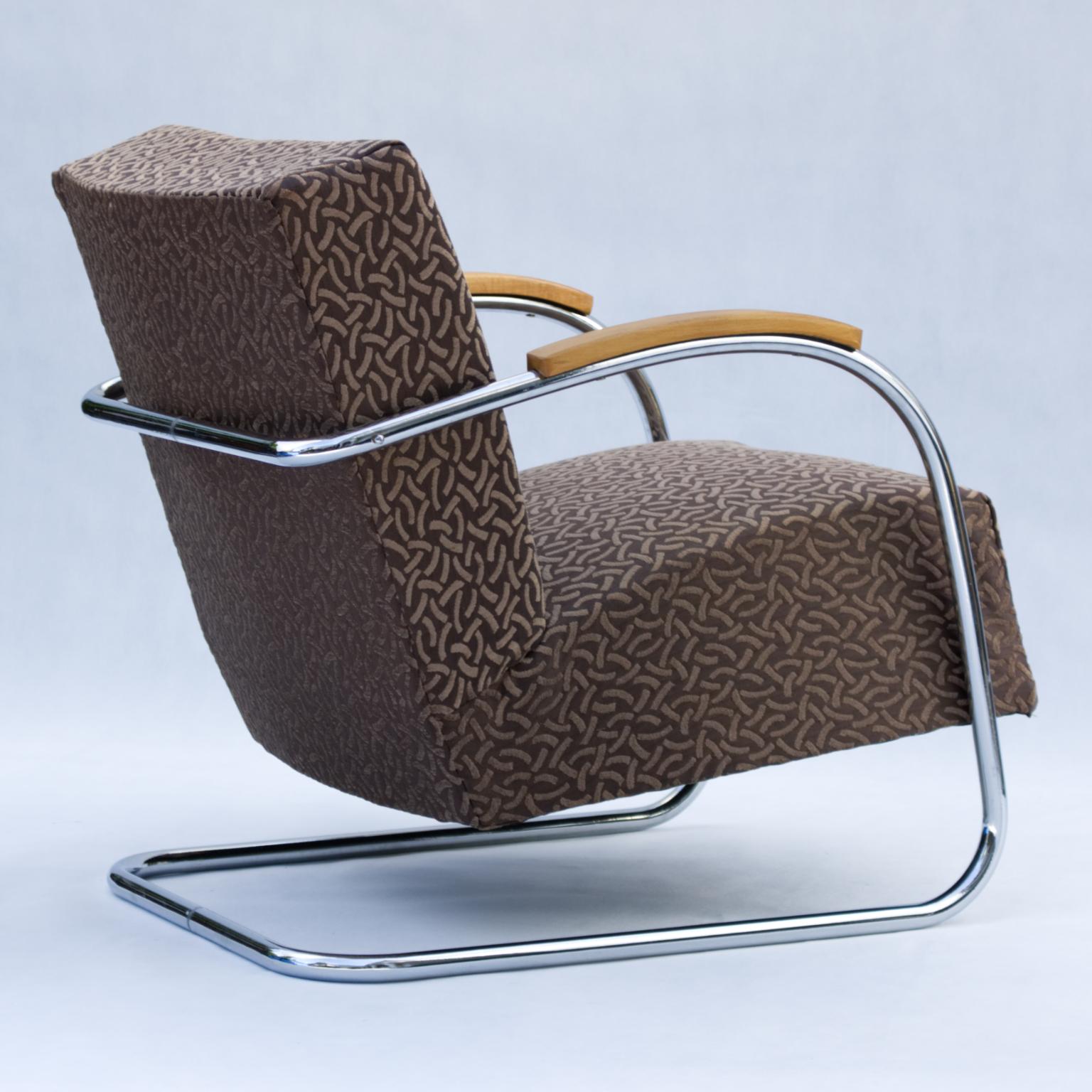 Czech Tubular Steel Cantilever Armchair Fn 21 by Mücke & Melder, circa 1930