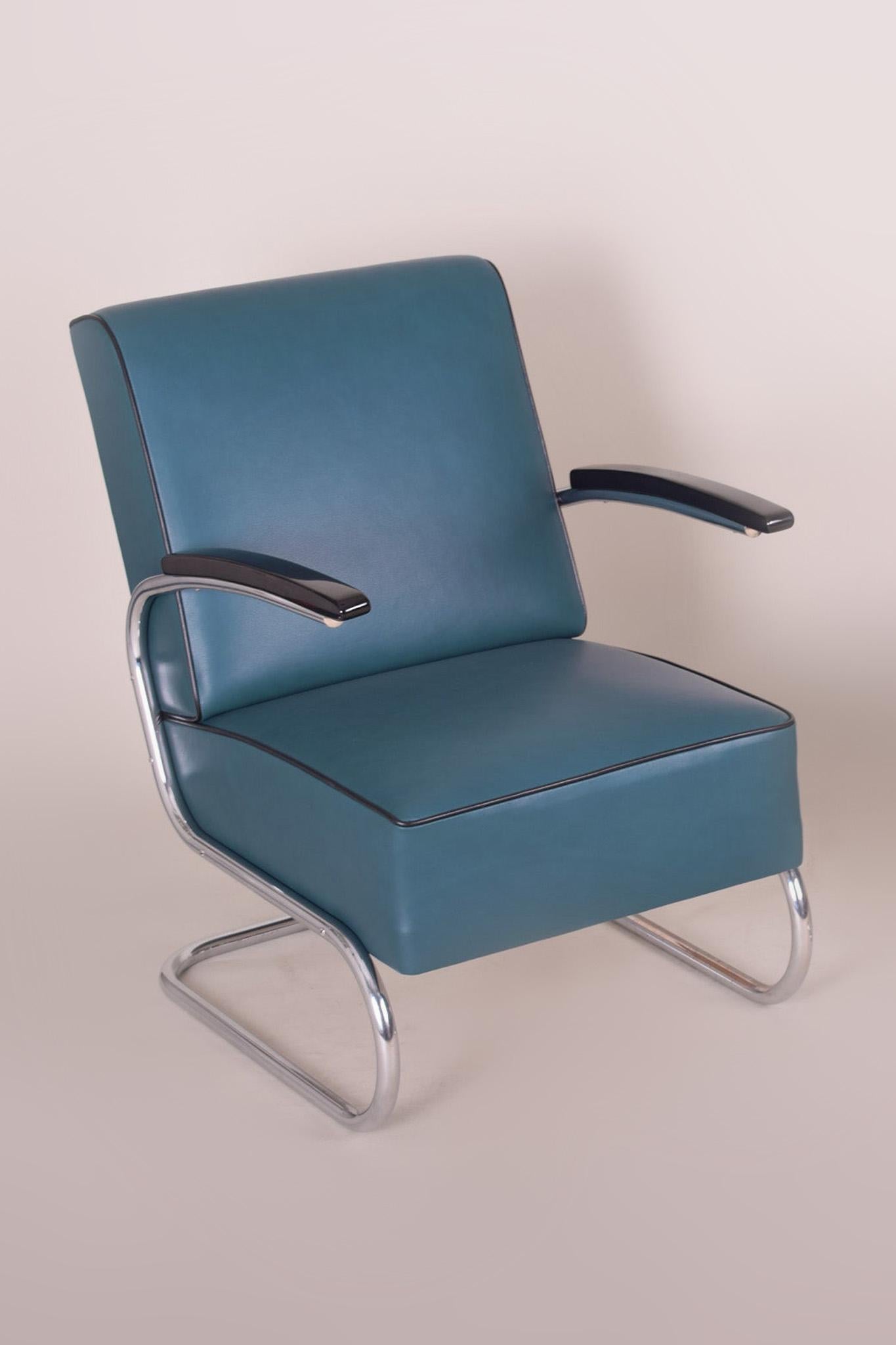 20th Century Tubular Steel Cantilever Armchair in Art Deco, Chrome, New Blue Leather, 1930s For Sale