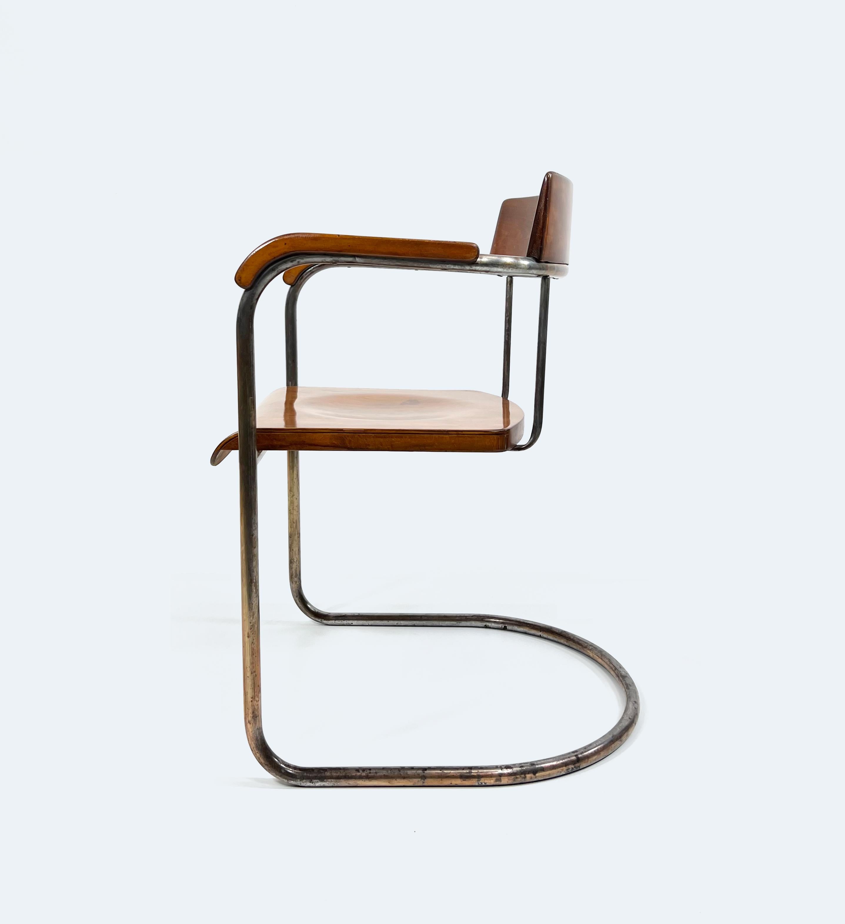 Sedia tubolare in acciaio Model No. 1242 di Rudolf Vichr, 1930 In condizioni buone in vendita a Reichenschwand, DE