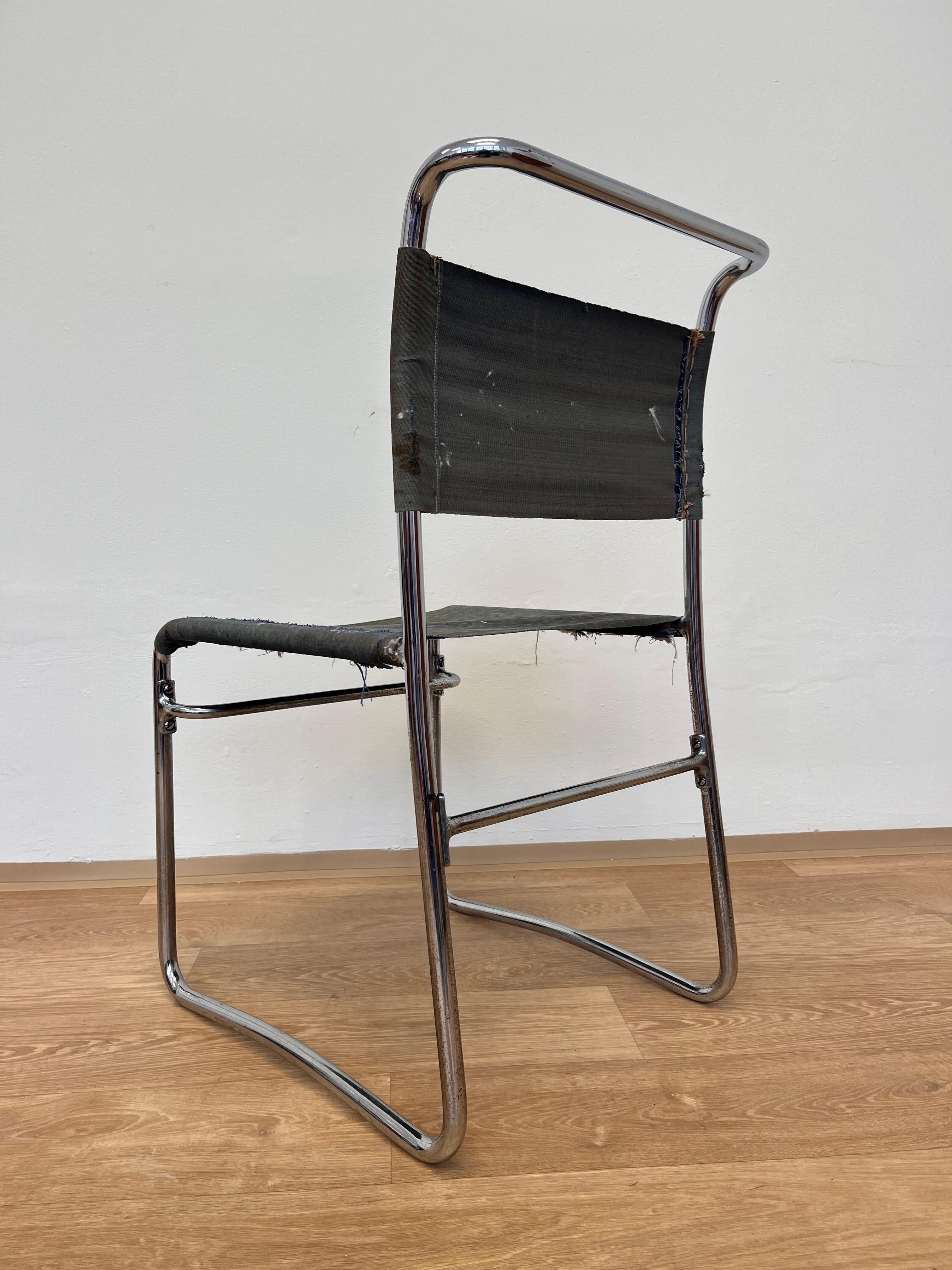 Bauhaus-Stuhl aus Stahlrohr und Chromrohr von Hynek Gottwald - 1930 (Eisengarn) (Tschechisch) im Angebot