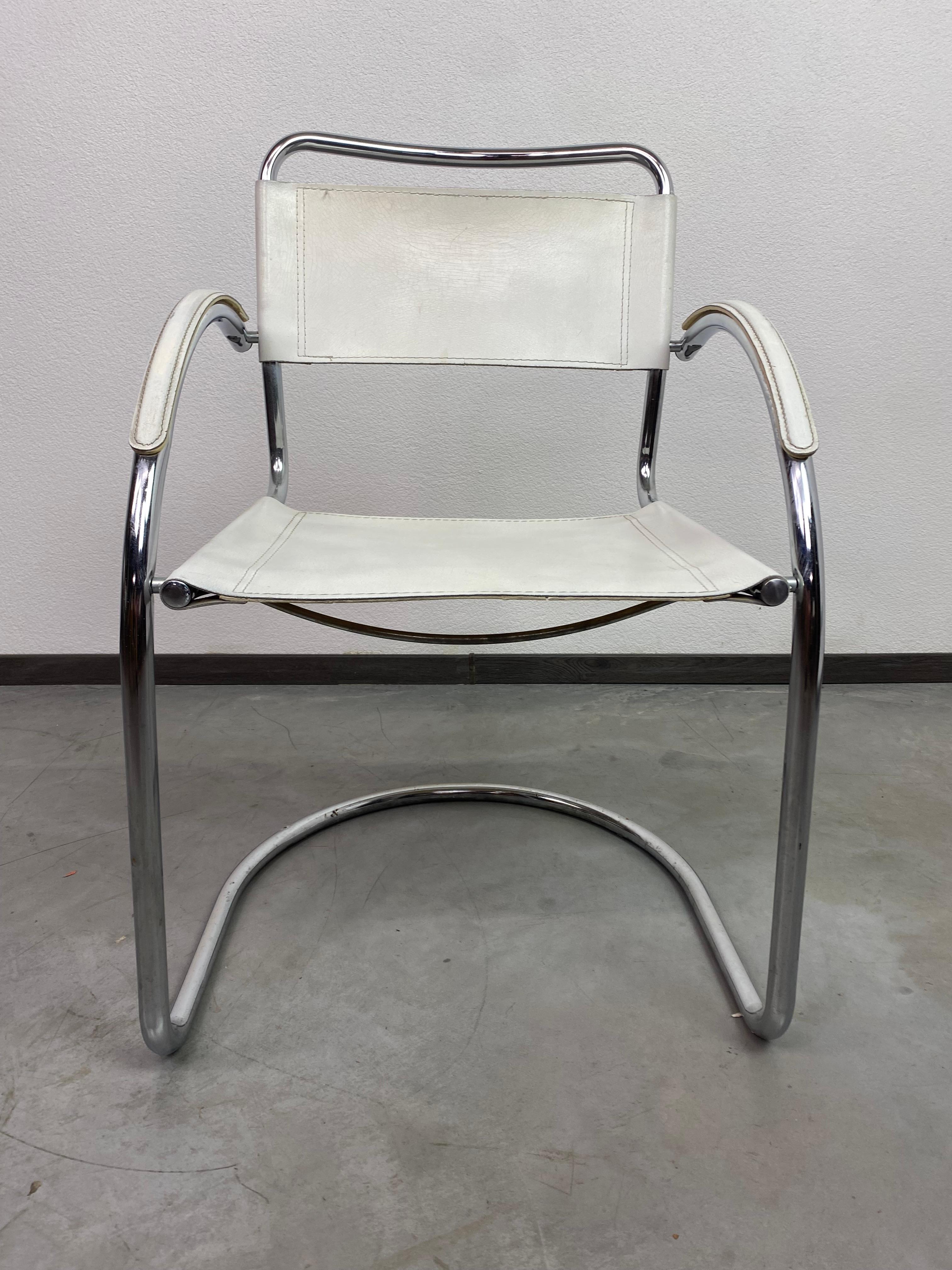 Tubular steel dining chairs In Fair Condition For Sale In Banská Štiavnica, SK