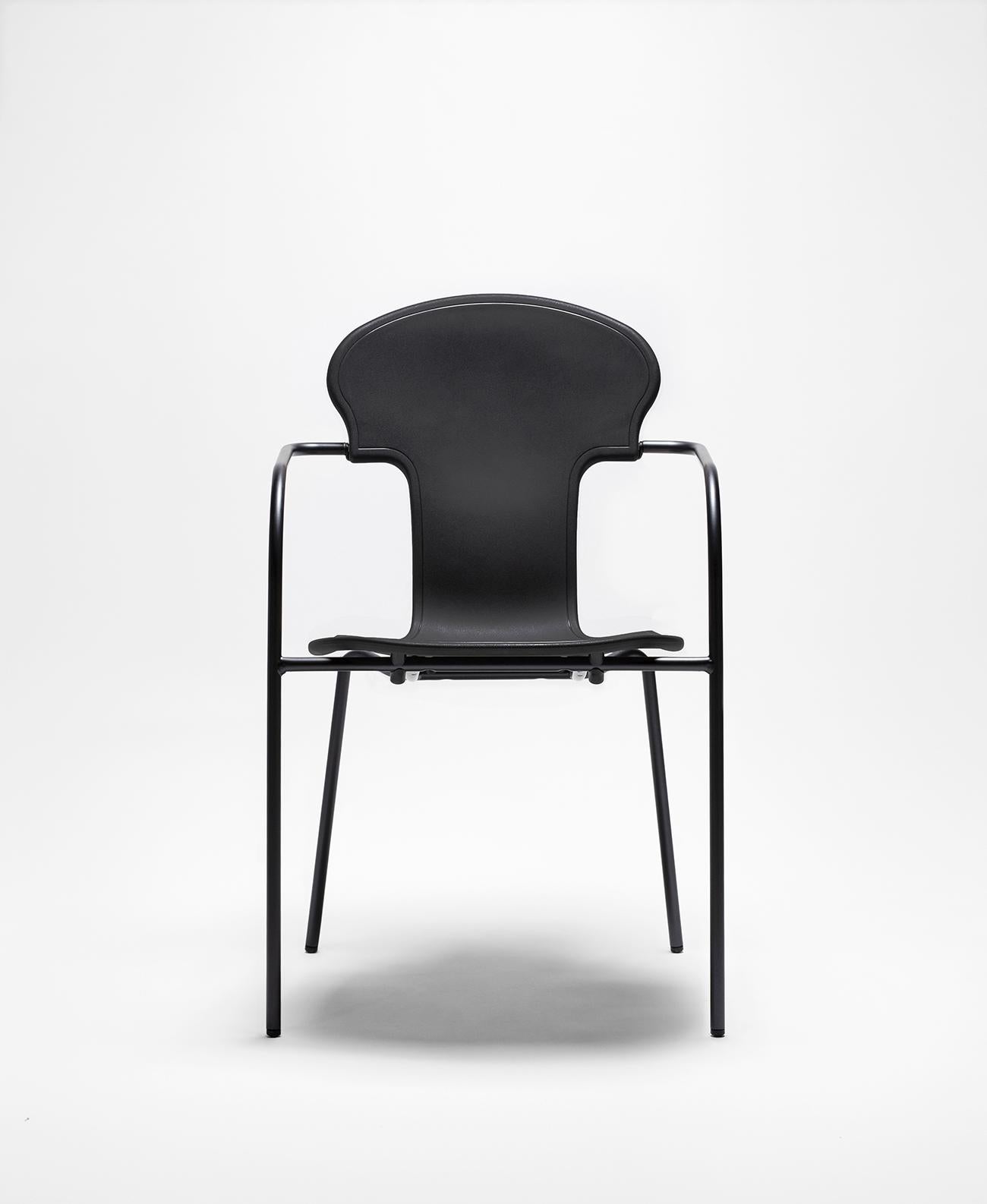 „Minivarius“-Stuhl aus Stahlrohr, eloxiert schwarz, von Oscar Tusquets Spain (Spanisch) im Angebot