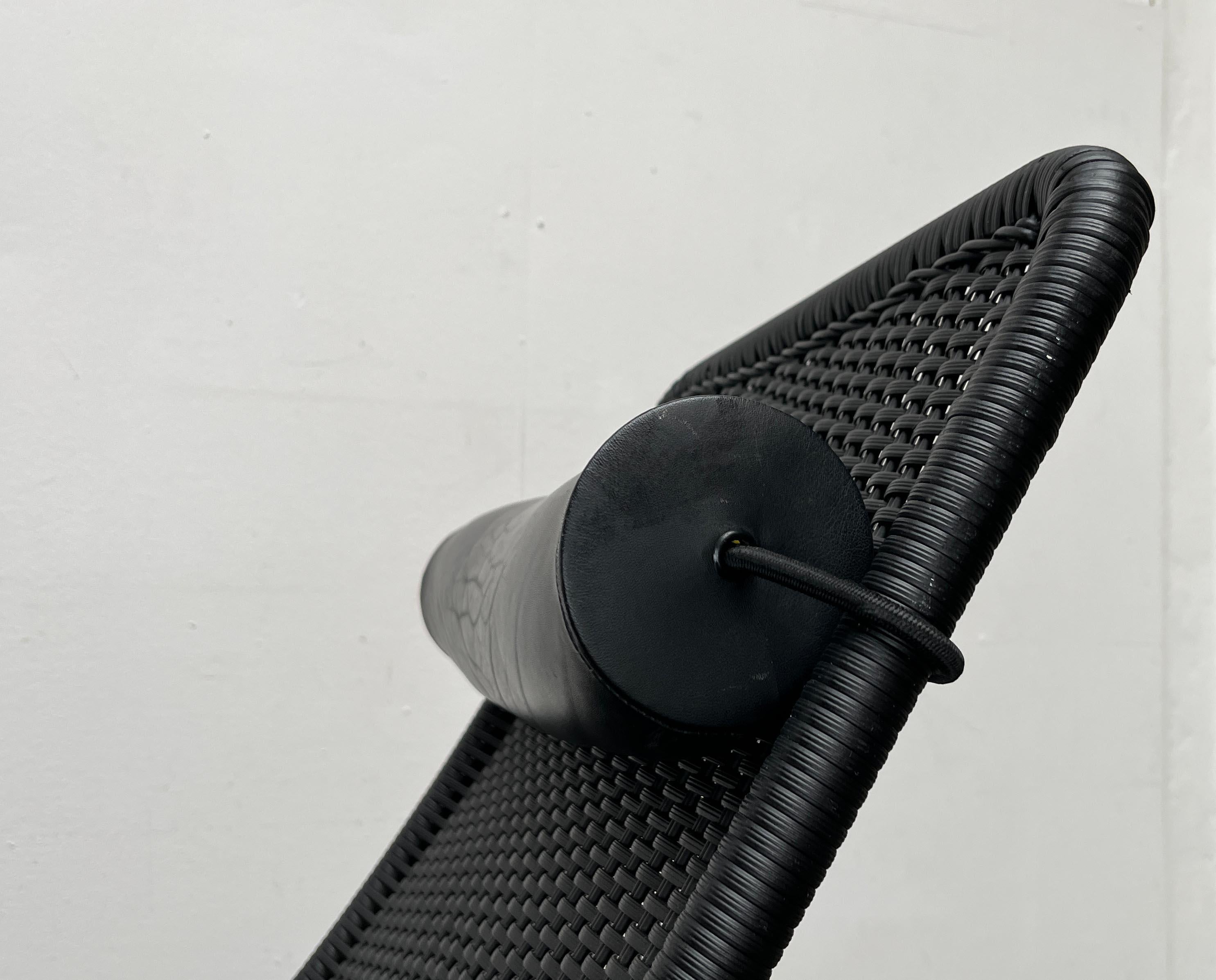 Fine XX secolo Sedia a dondolo a chaise longue in acciaio tubolare S 828 di Torben Skov per Thonet in vendita