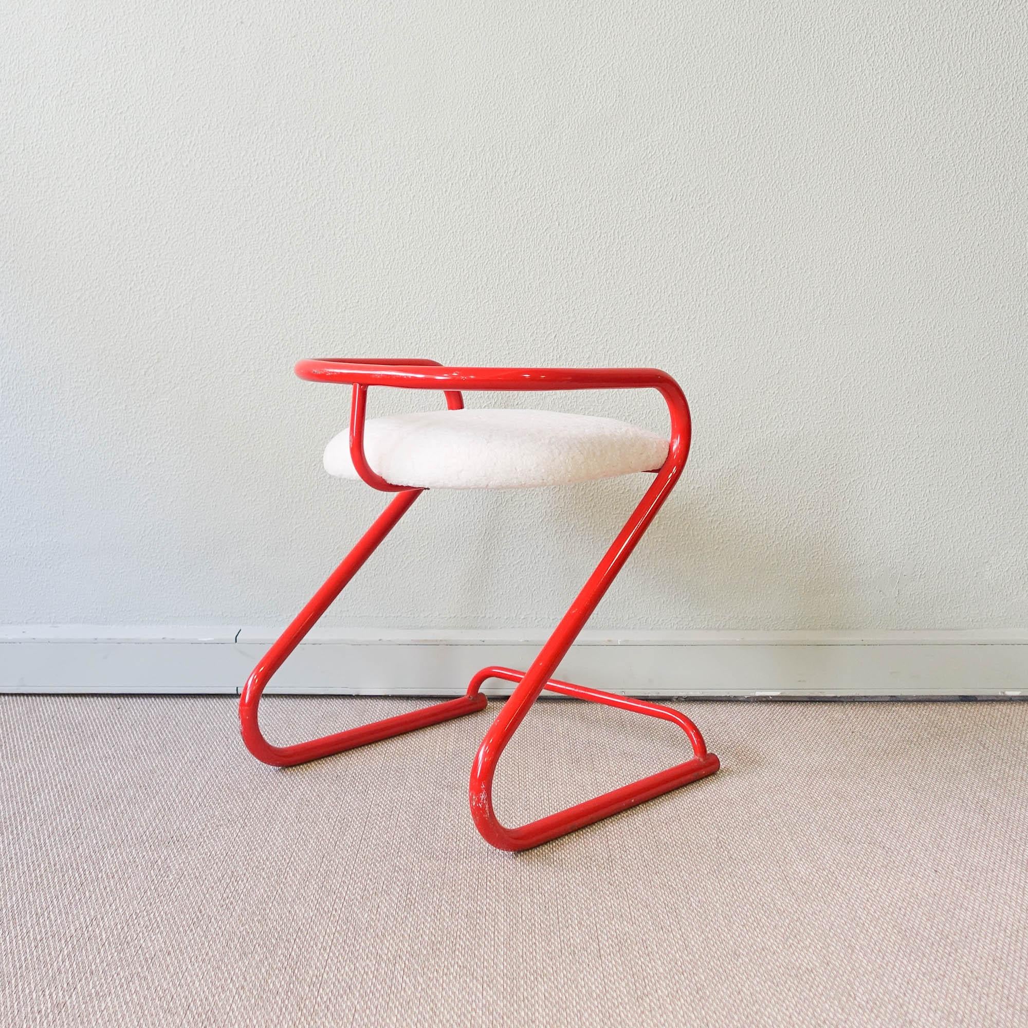 Post-Modern Tubular Steel “Z” Chair by Les Industries Amisco, 1970's For Sale