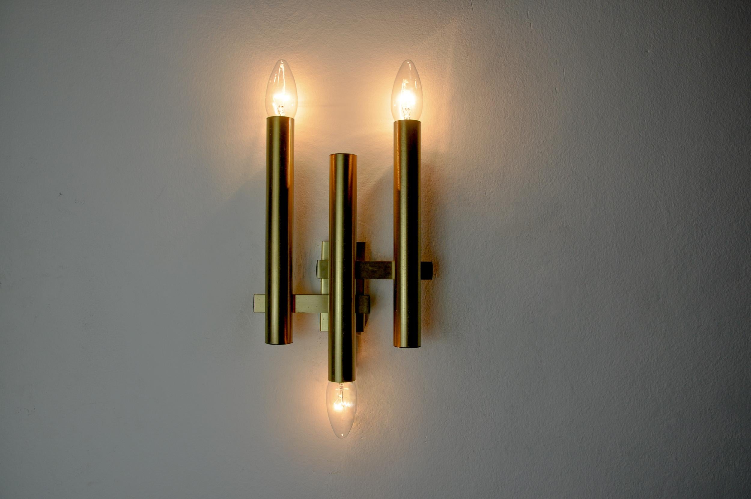 Tubular wall lamp by Maison Sciolari, 3 lights, Italy, 1970 In Good Condition For Sale In BARCELONA, ES