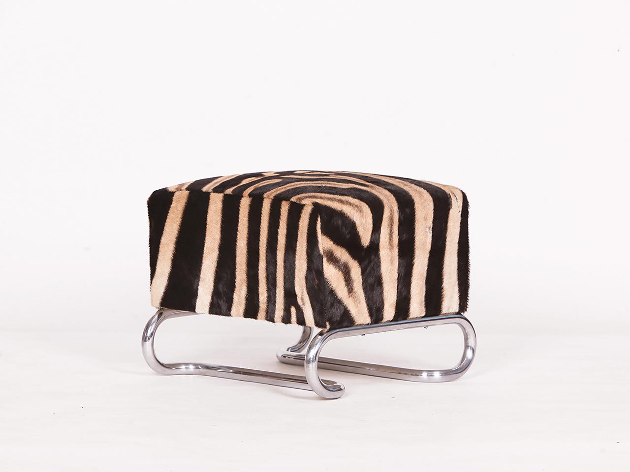 Stahlrohrhocker aus Zebrafell von Hynek Gottwald, 1930er Jahre (Bauhaus) im Angebot