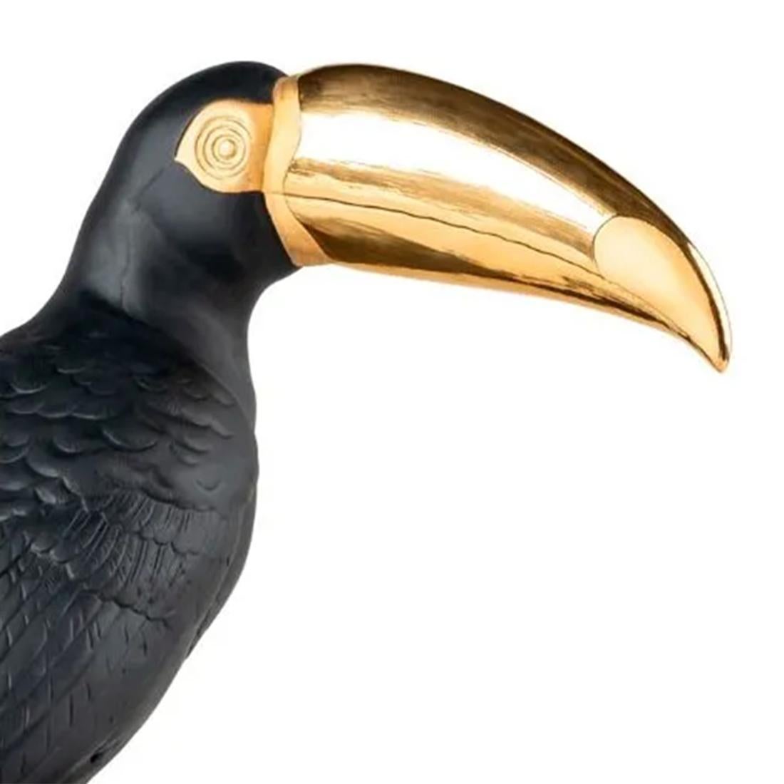 Sculpture noire Tucano Neuf - En vente à Paris, FR