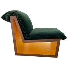 Fauteuil de salon Tucker contemporain, en noyer et feuille d'or, par Dean and Dahl