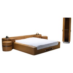 TUCROMA bed and rotating warderobe with mirror by Guido Faleshini - i4 Mariani